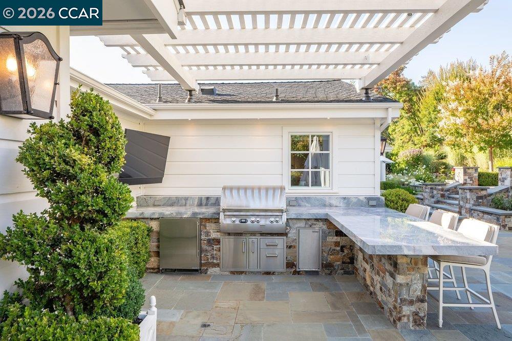 694 Los Palos Dr, Lafayette CA 94549 — photo 35