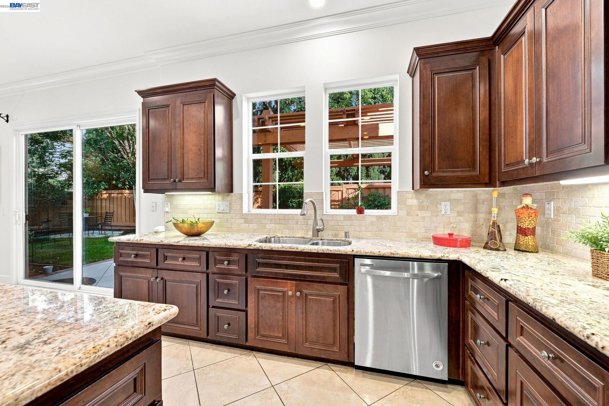 4568 Martin St, Union City CA 94587 — photo 13
