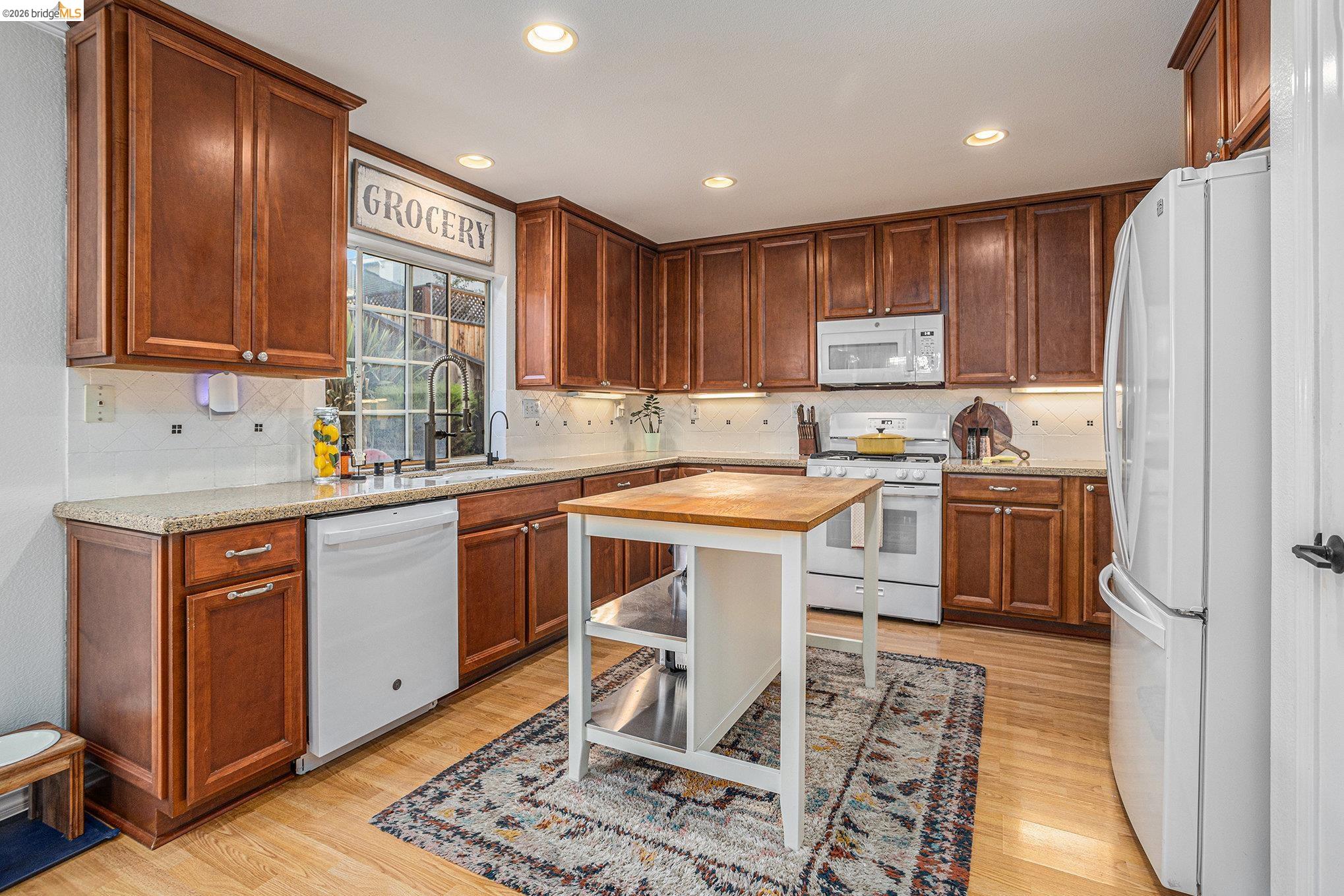 266 Brady Street, Martinez CA 94553 — photo 11