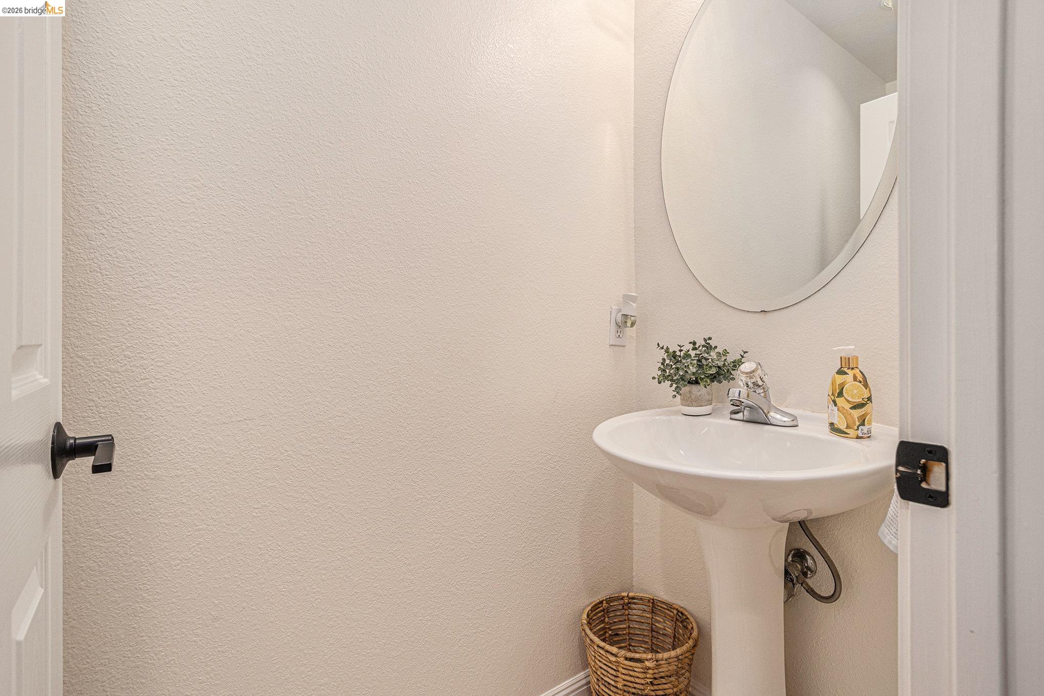 266 Brady Street, Martinez CA 94553 — photo 16