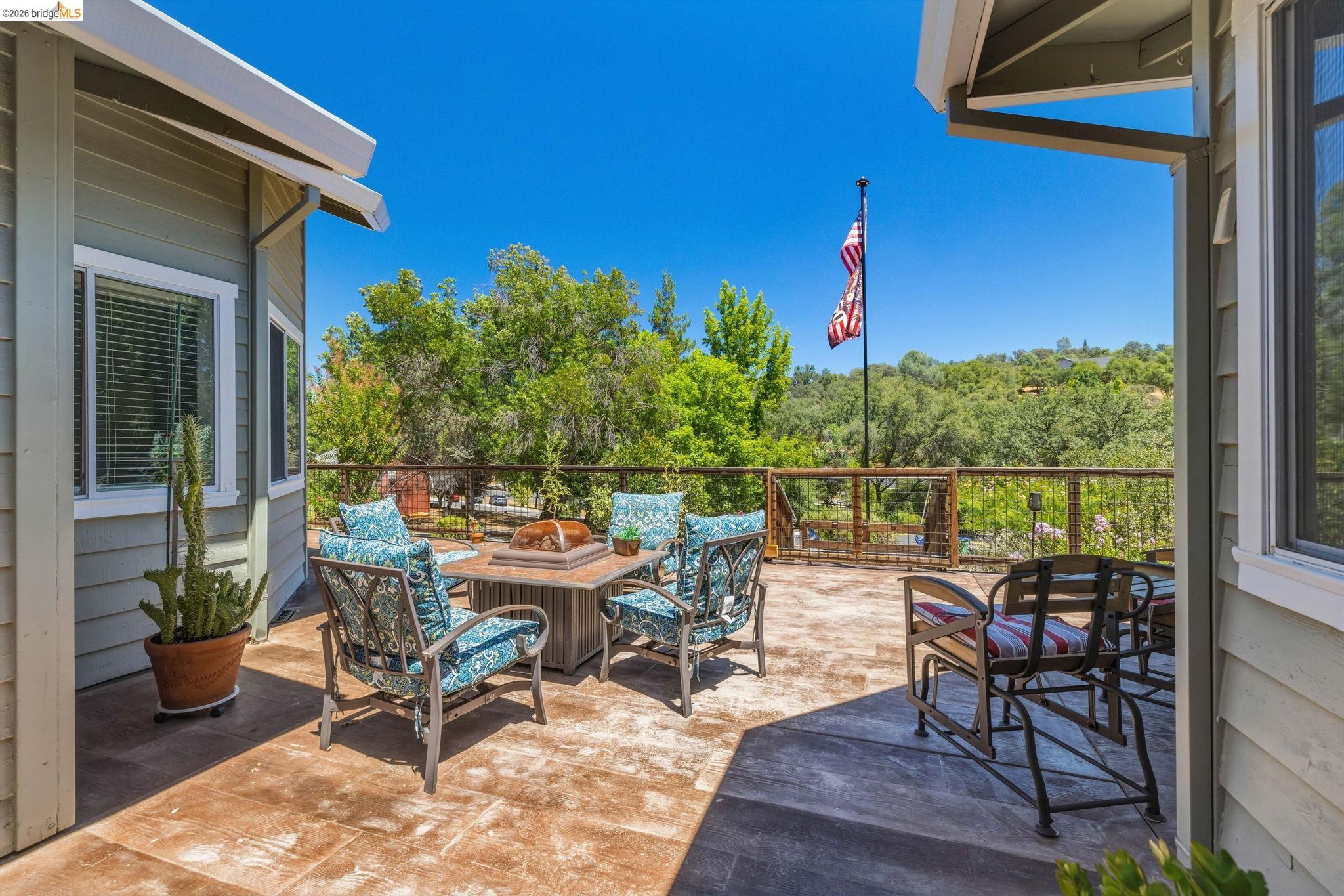 18570 Pradera Real Rd, Sonora CA 95370 — photo 11