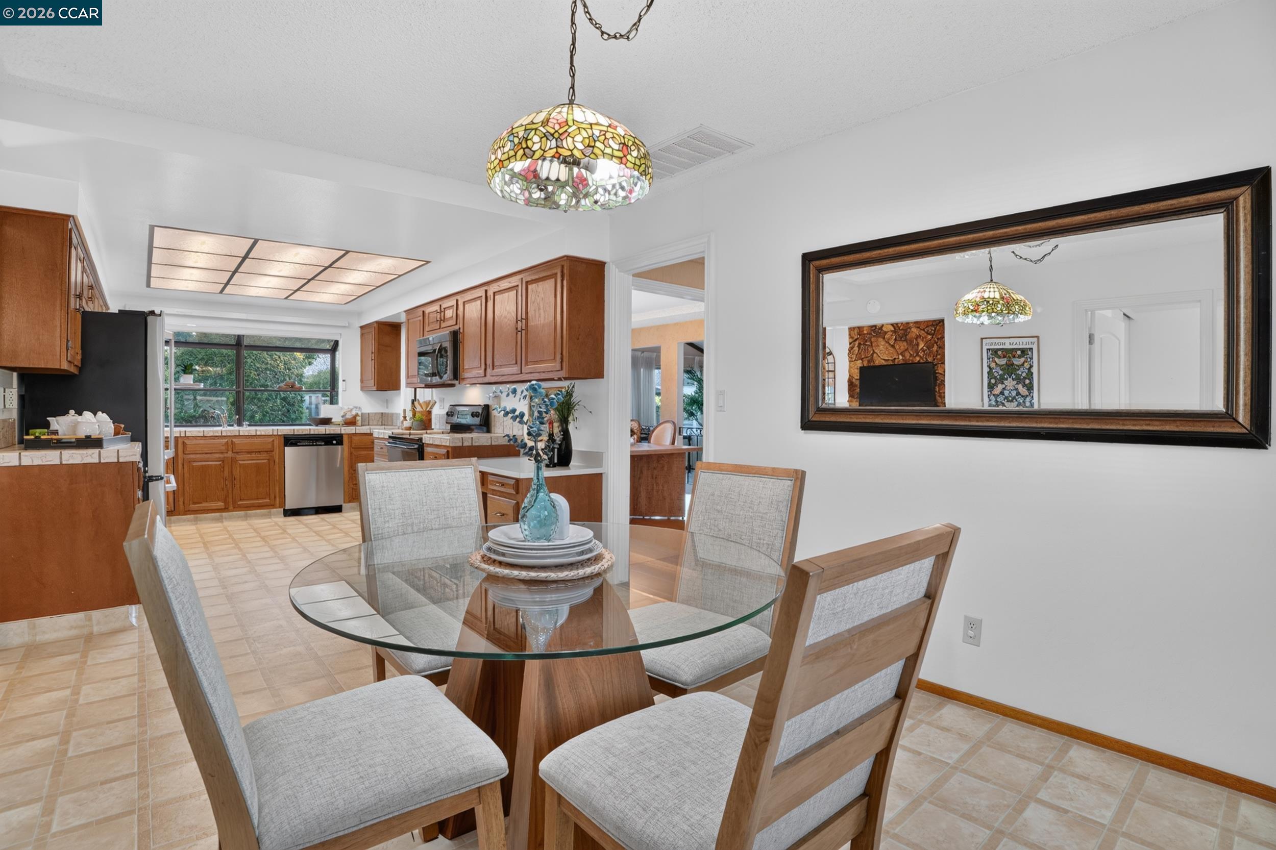8 Casey Glen Ct, Clayton CA 94517 — photo 22