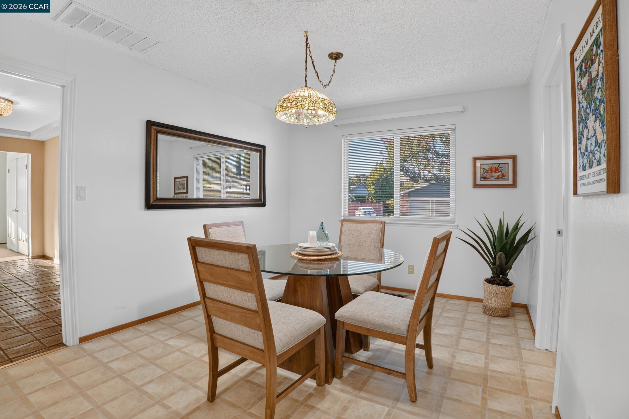 8 Casey Glen Ct, Clayton CA 94517 — photo 23