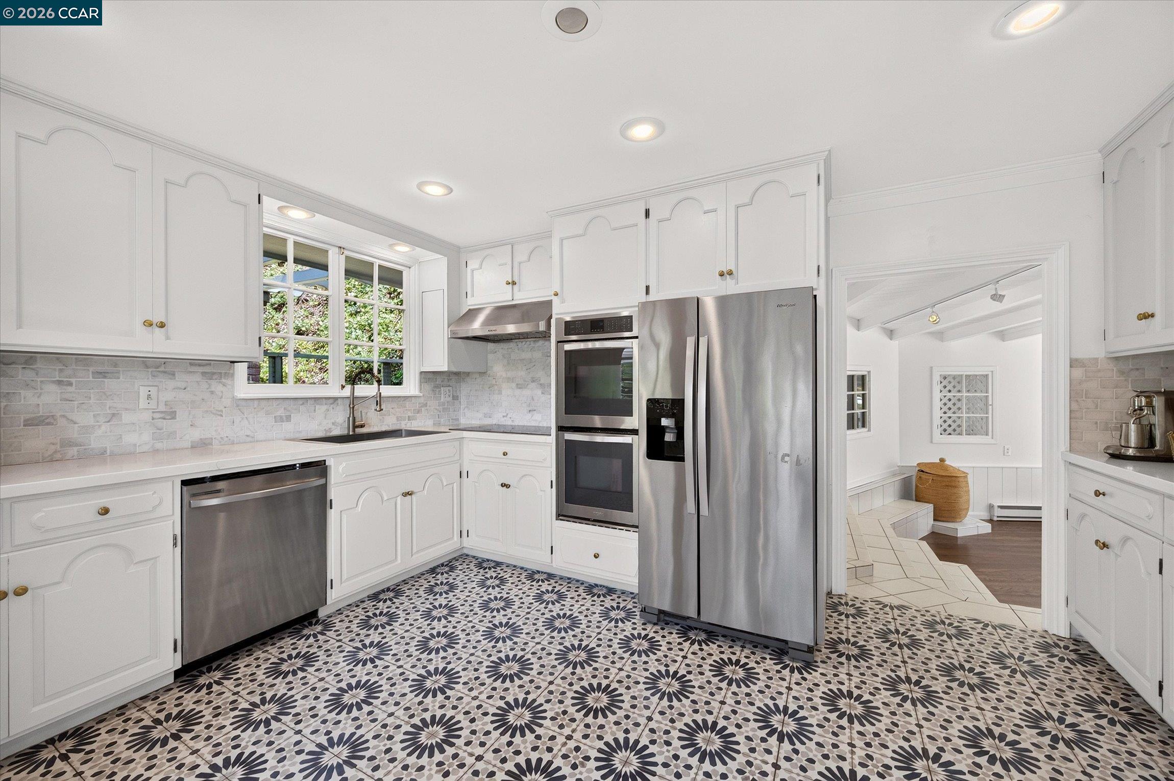 112 Camino Sobrante, Orinda CA 94563 — photo 17