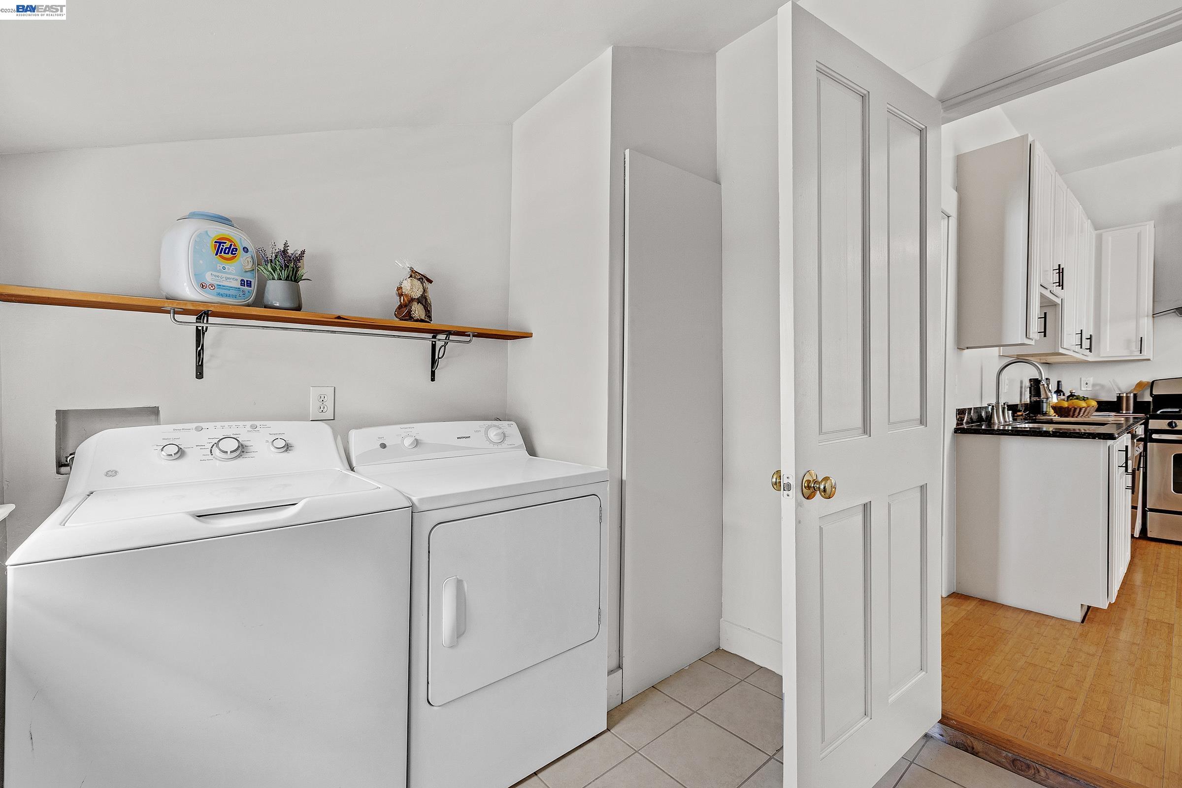 1221 Campbell, Oakland CA 94607 — photo 12