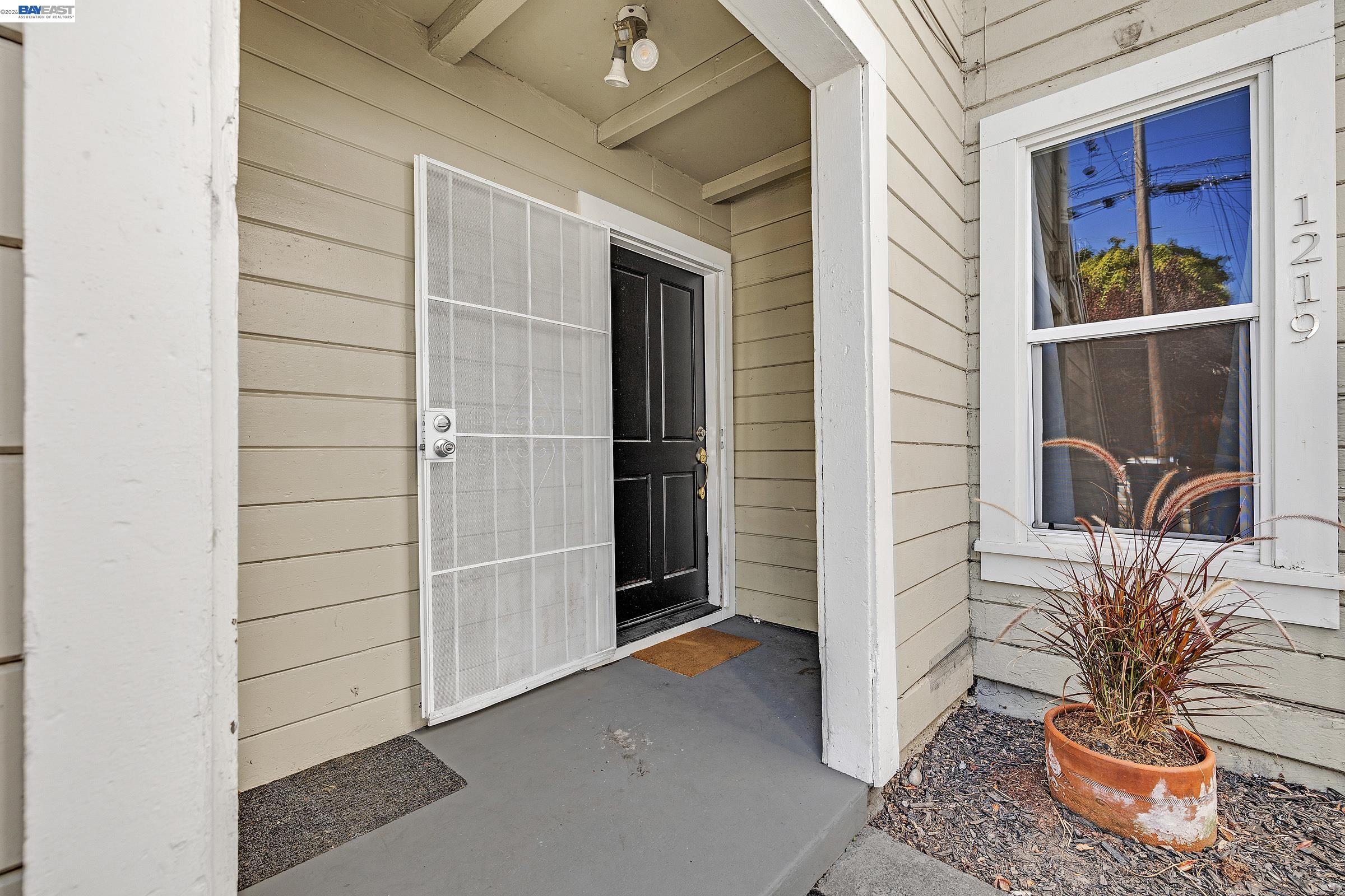 1221 Campbell, Oakland CA 94607 — photo 14