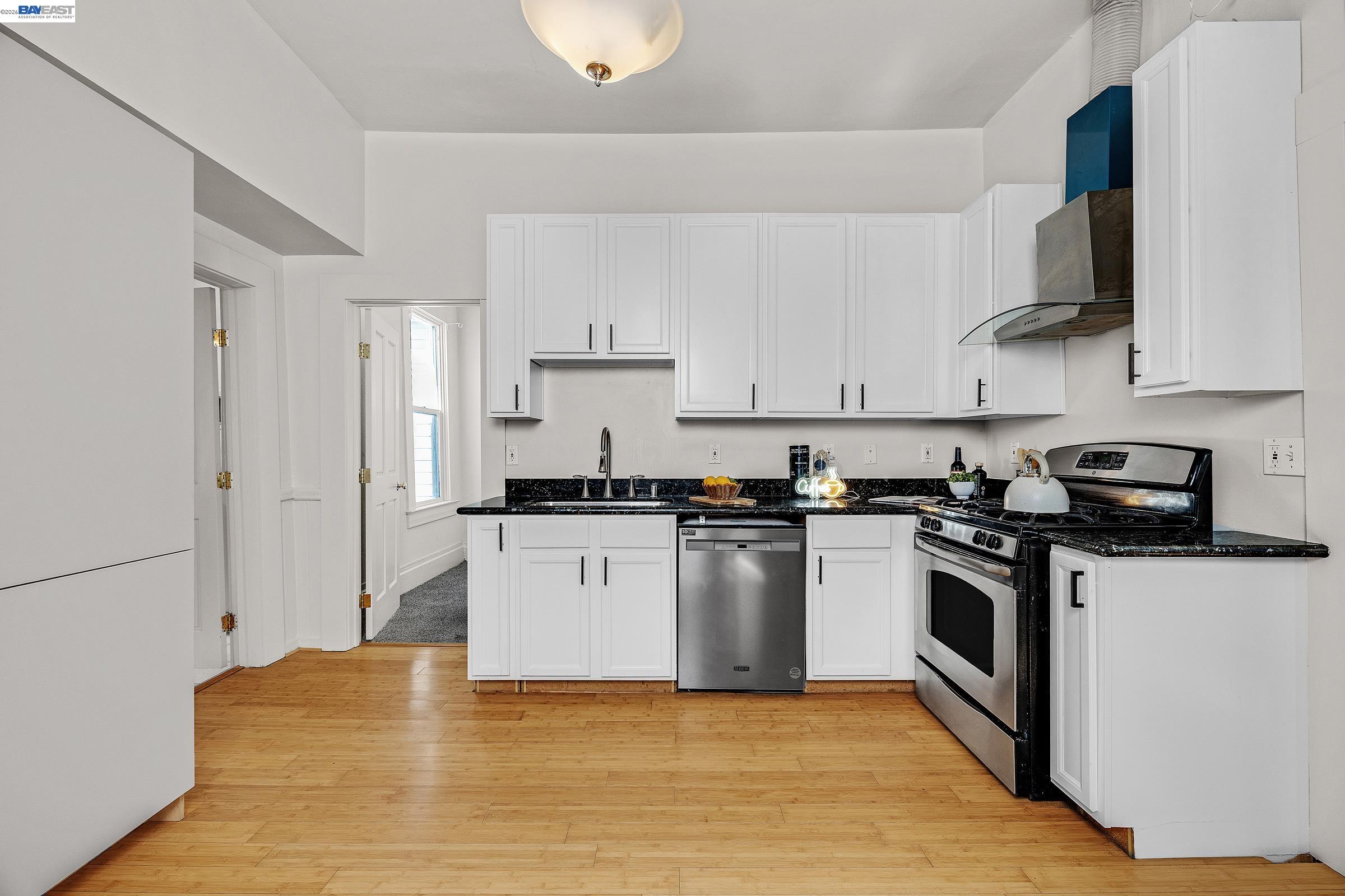 1221 Campbell, Oakland CA 94607 — photo 7