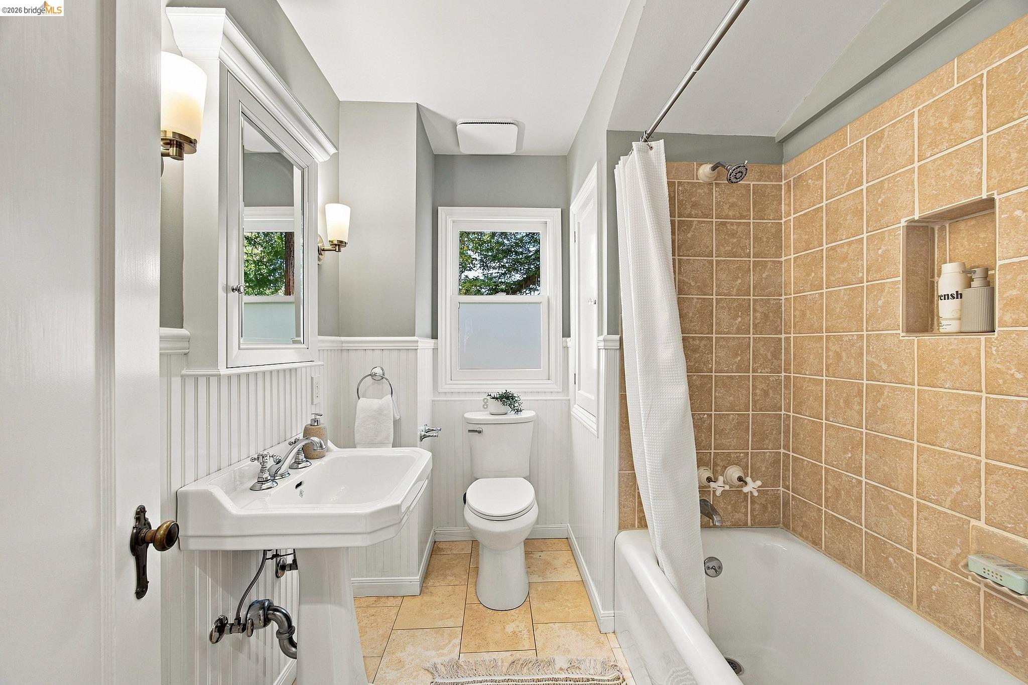 90 Oakmont Avenue, Piedmont CA 94610 — photo 40