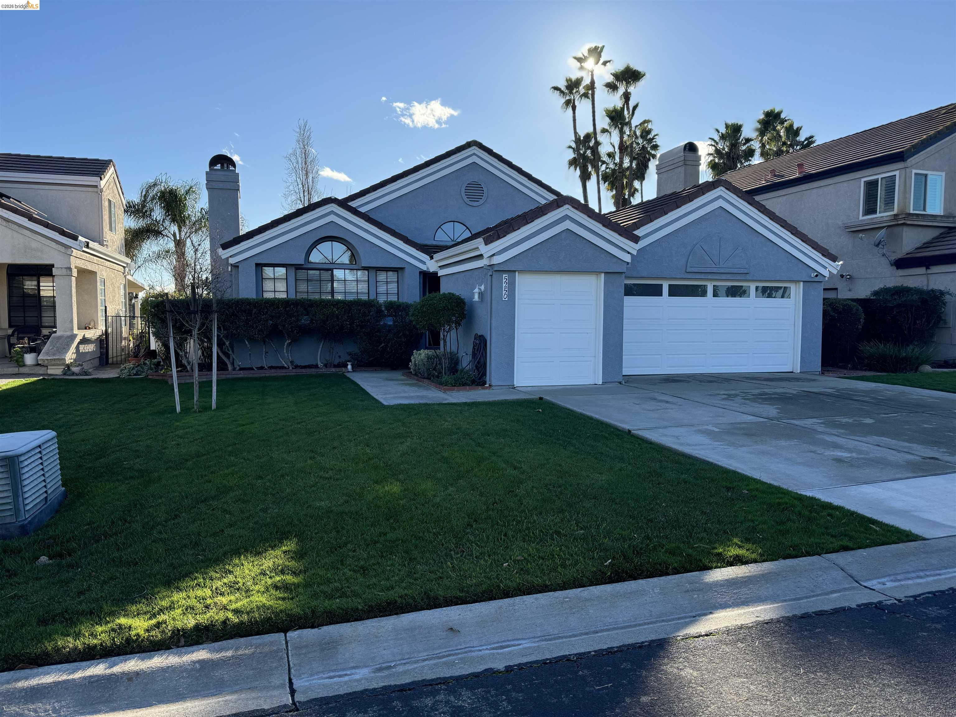 Front Image Thumbnail for EB41145328