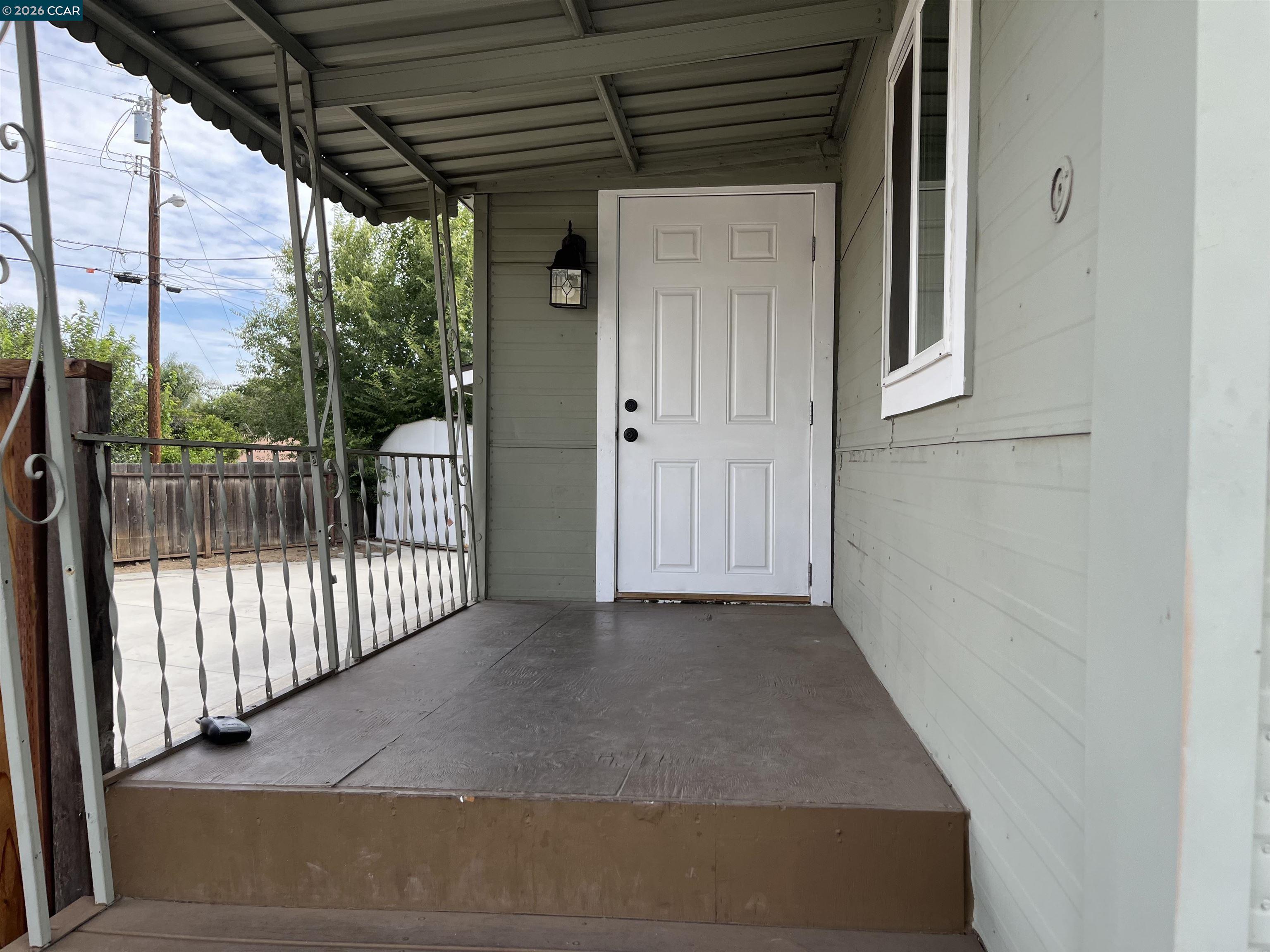 Front Image Thumbnail for CC41145333