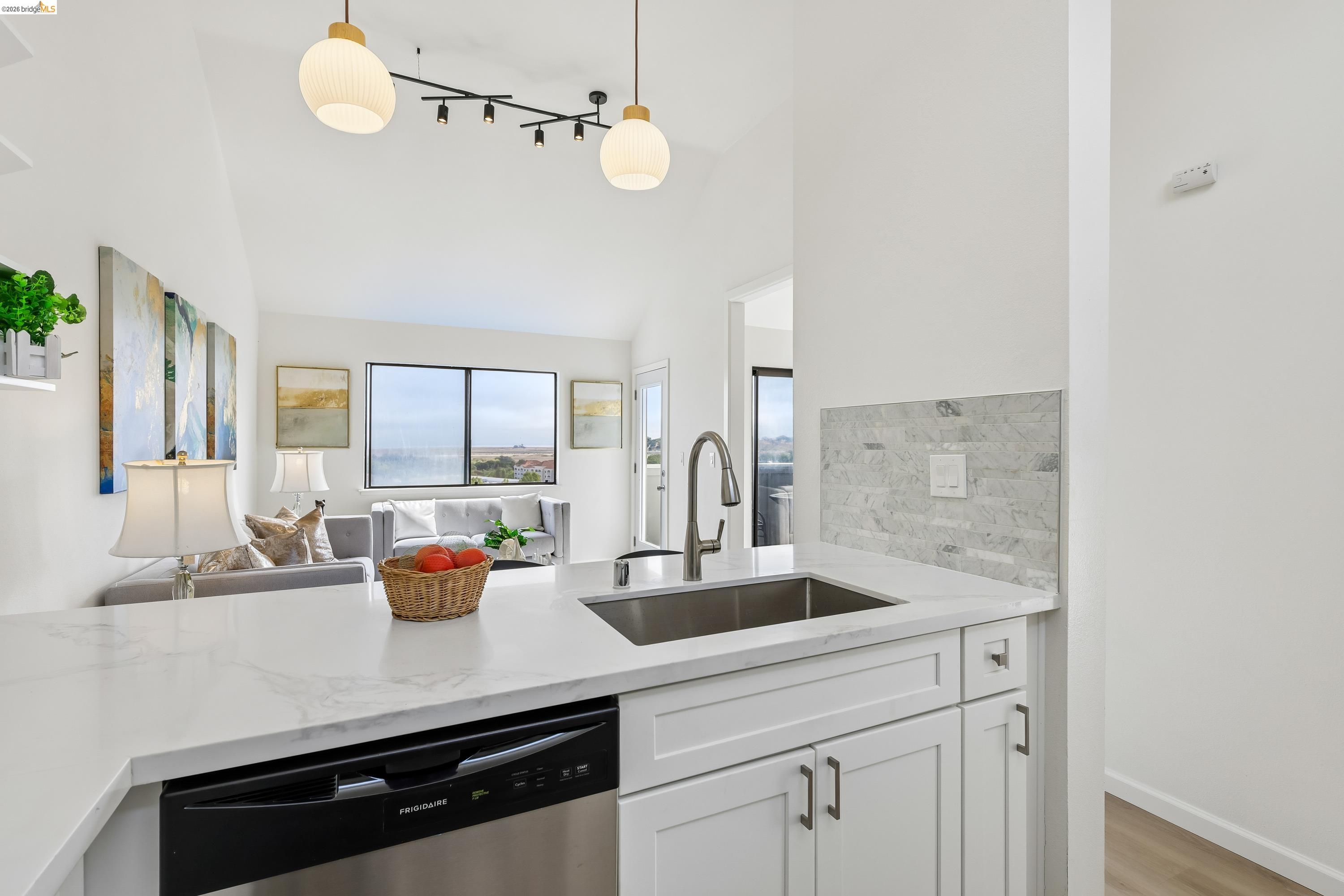 12 Madrid Ct, Novato CA 94949 — photo 17