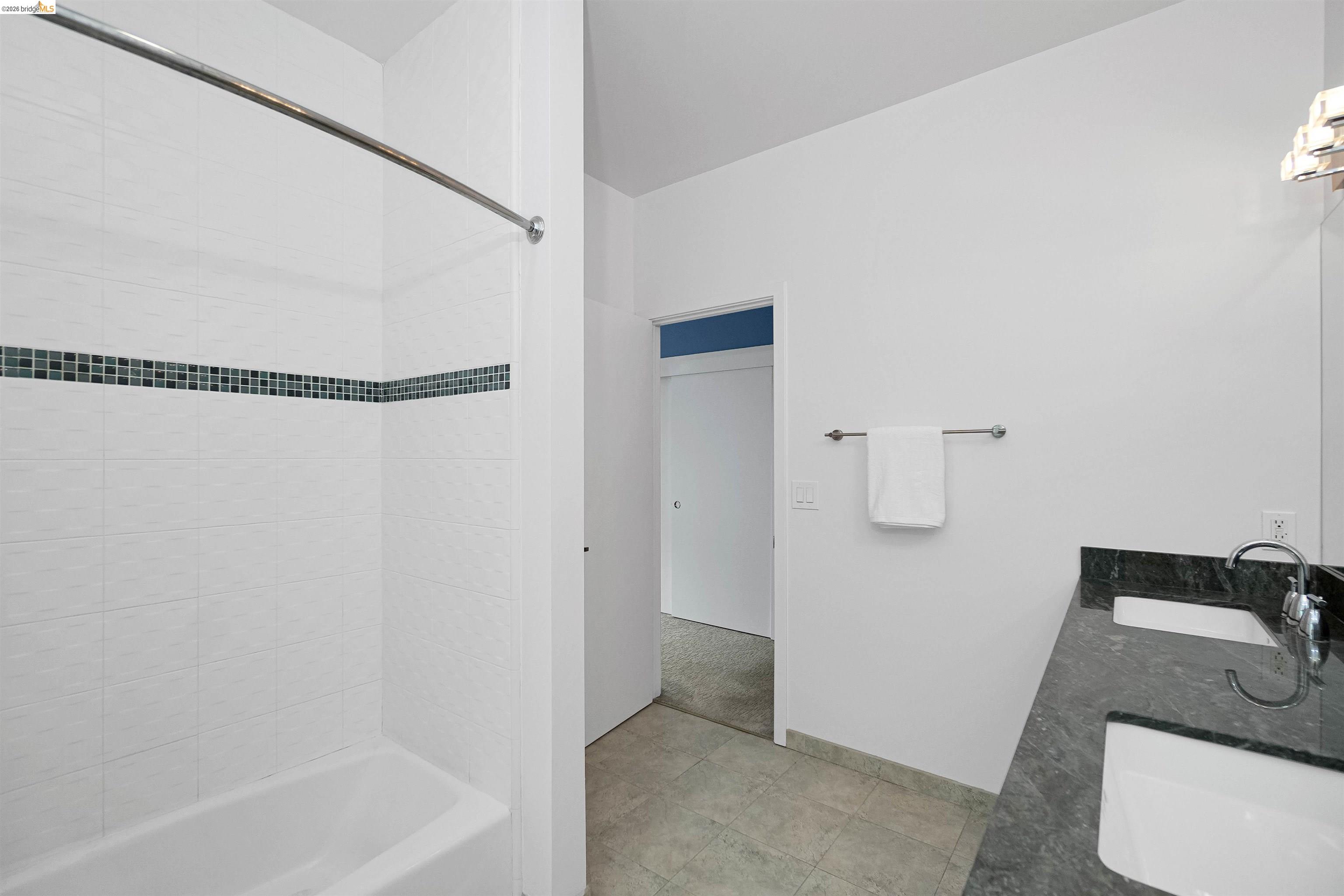 1555 32nd St # 4, Oakland CA 94608 — photo 33
