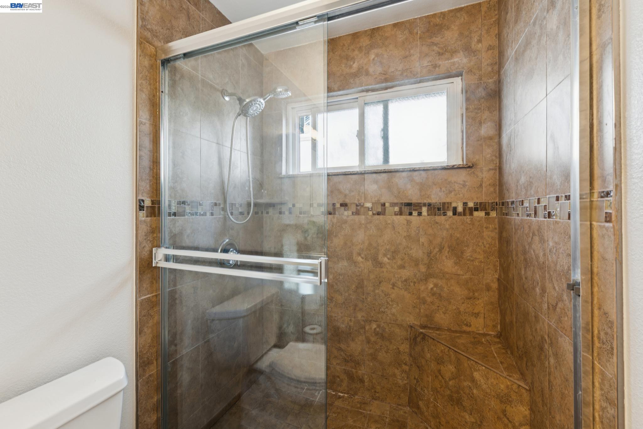 33136 Arizona, Union City CA 94587 — photo 47