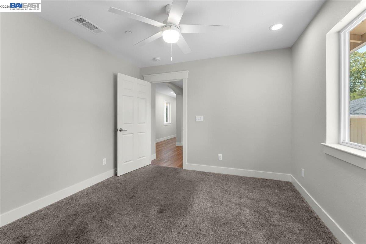 2584 Reservoir Ln, Redding CA 96002 — photo 27