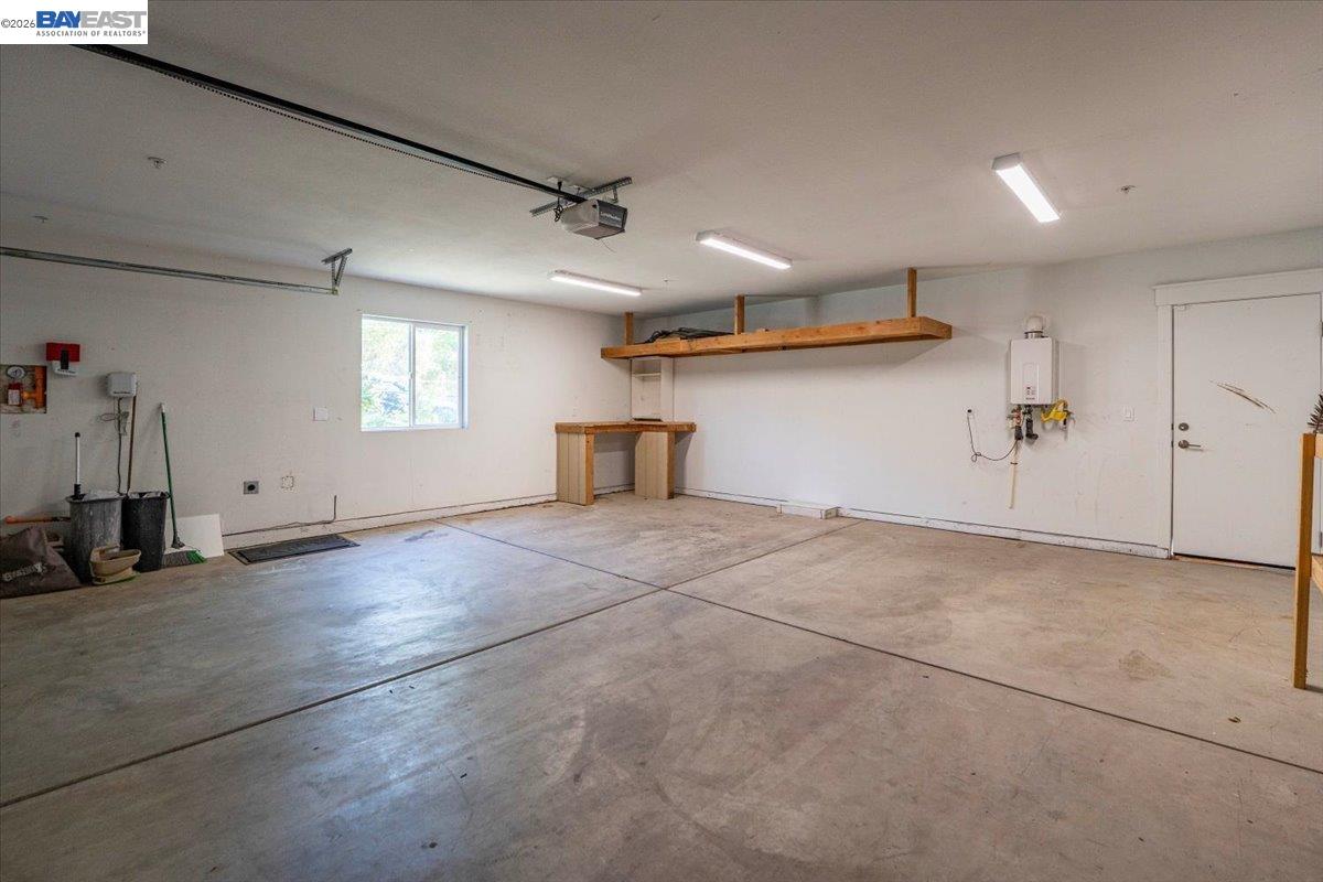 2584 Reservoir Ln, Redding CA 96002 — photo 33