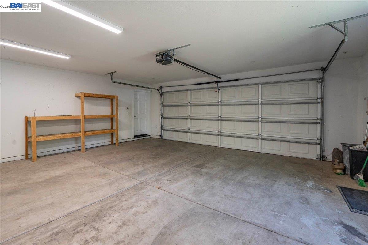 2584 Reservoir Ln, Redding CA 96002 — photo 34