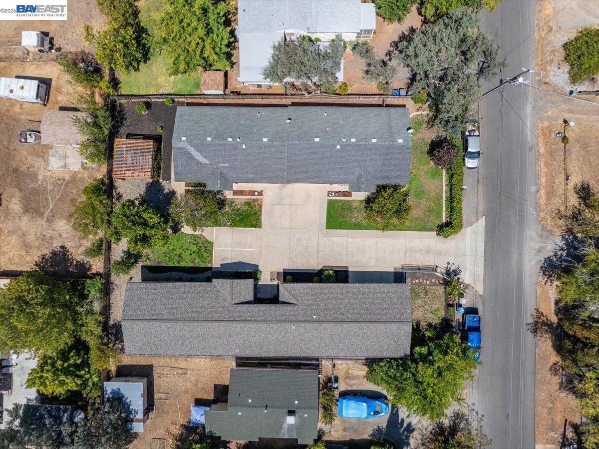 2584 Reservoir Ln, Redding CA 96002 — photo 59