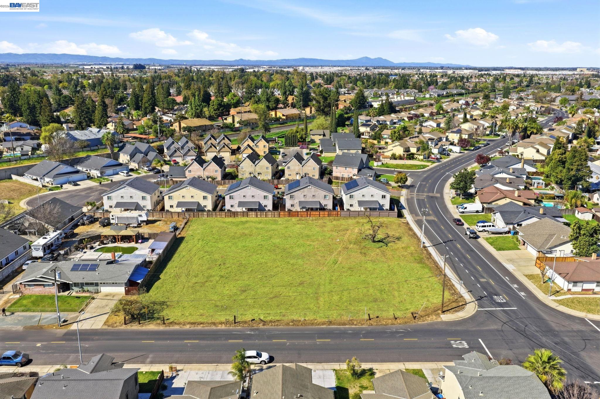 445 N Walnut Ave, Manteca CA 95336 — photo 16
