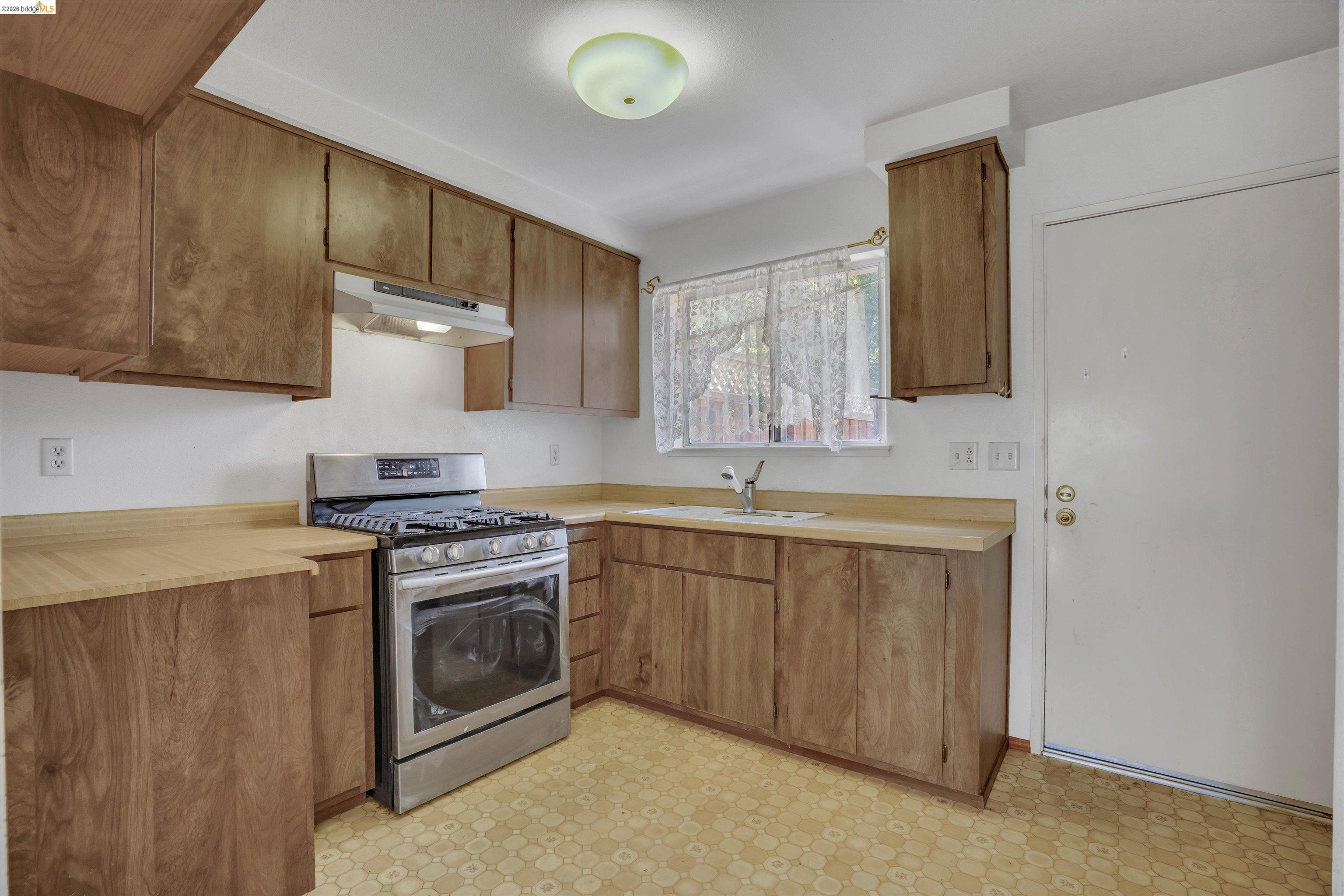 1651 Monterey Dr, Livermore CA 94551 — photo 14