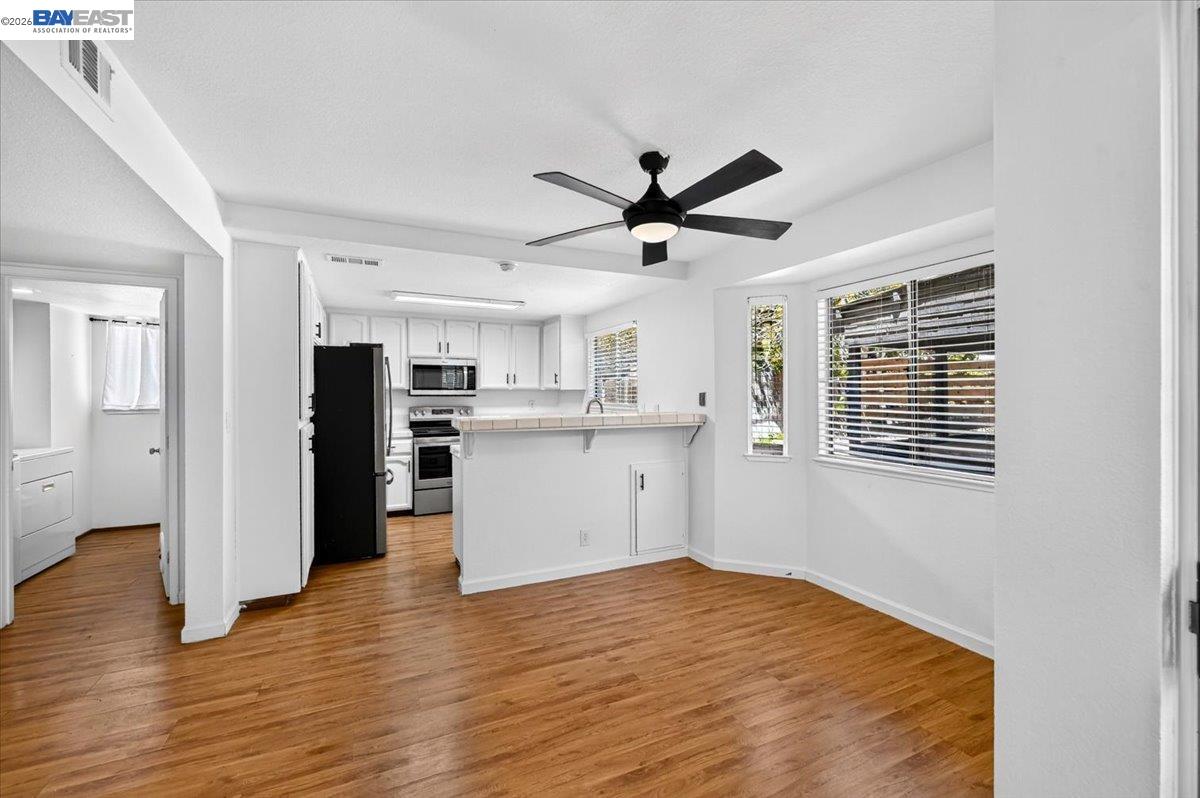 8265 Calla Way, Sacramento CA 95828 — photo 27