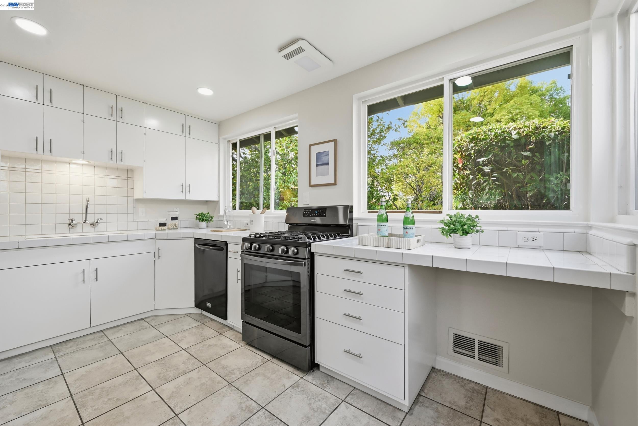19026 Center St, Castro Valley CA 94546 — photo 15