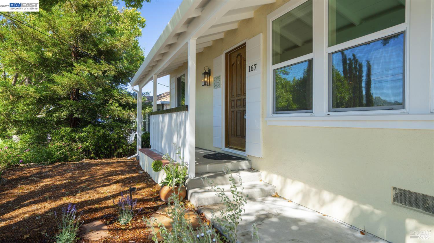 167 El Bonito, Benicia CA 94510 — photo 2