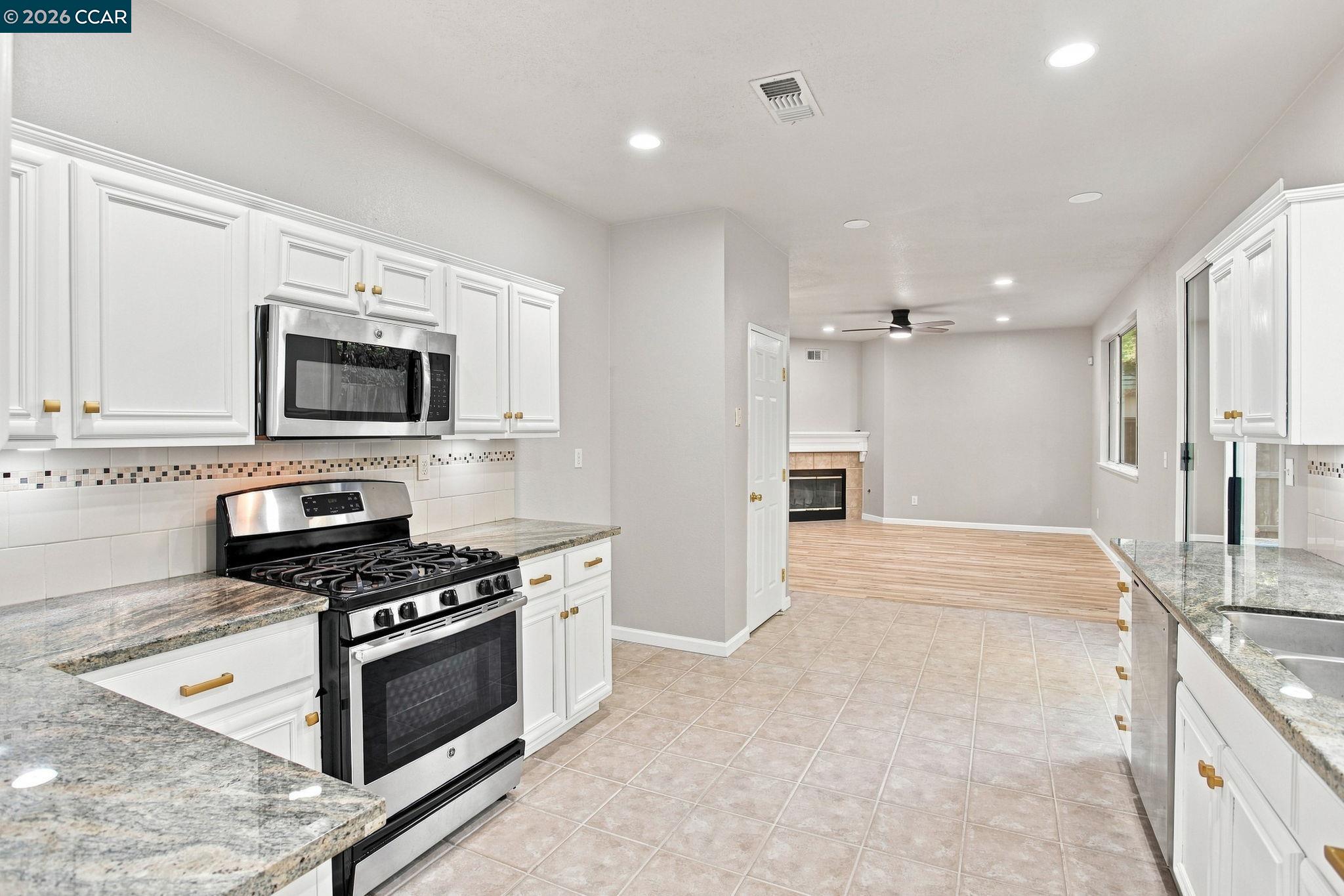 5683 Vintage Cir, Stockton CA 95219 — photo 48