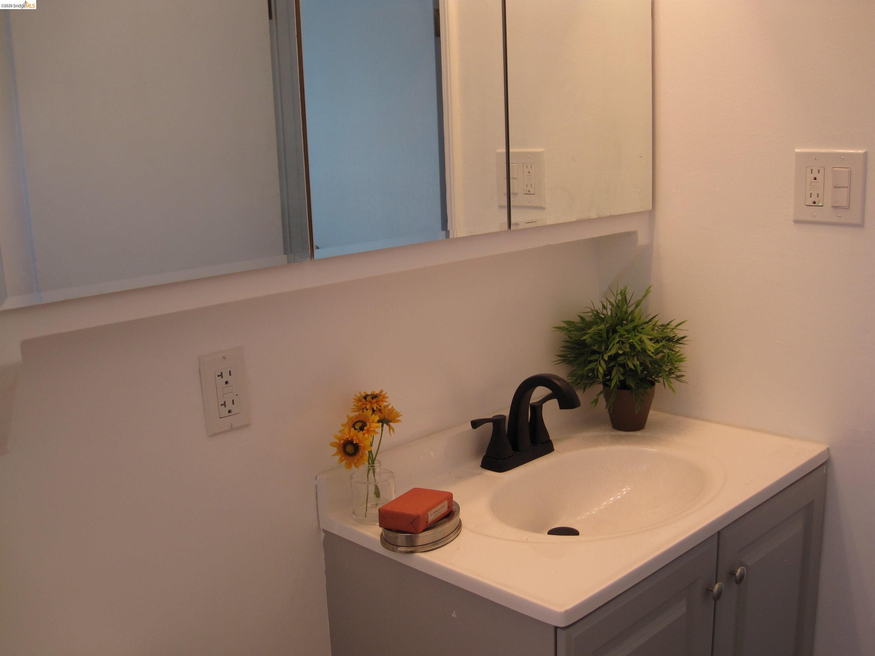 15799 Dermody Ave, San Lorenzo CA 94580 — photo 11