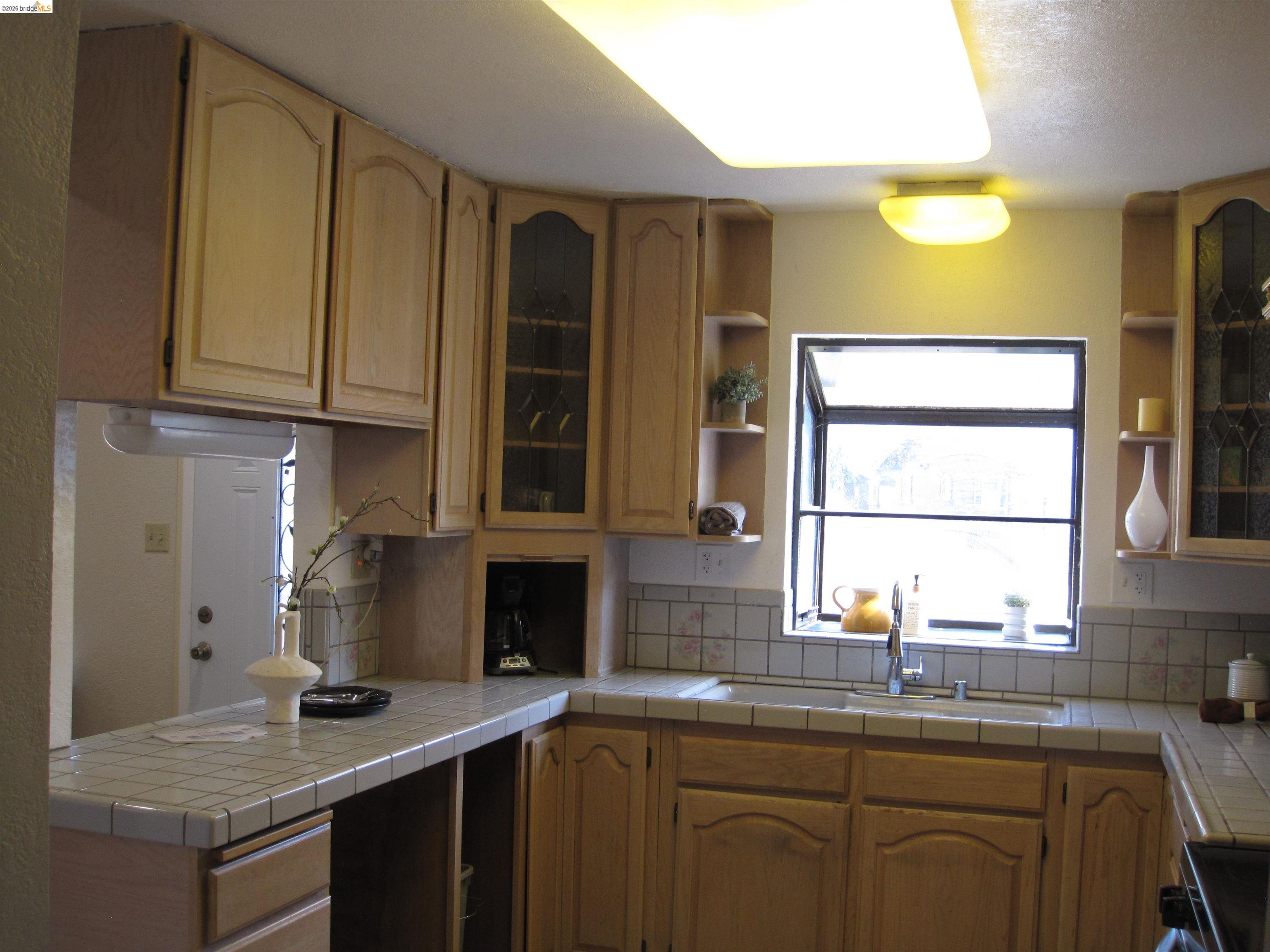 15799 Dermody Ave, San Lorenzo CA 94580 — photo 12
