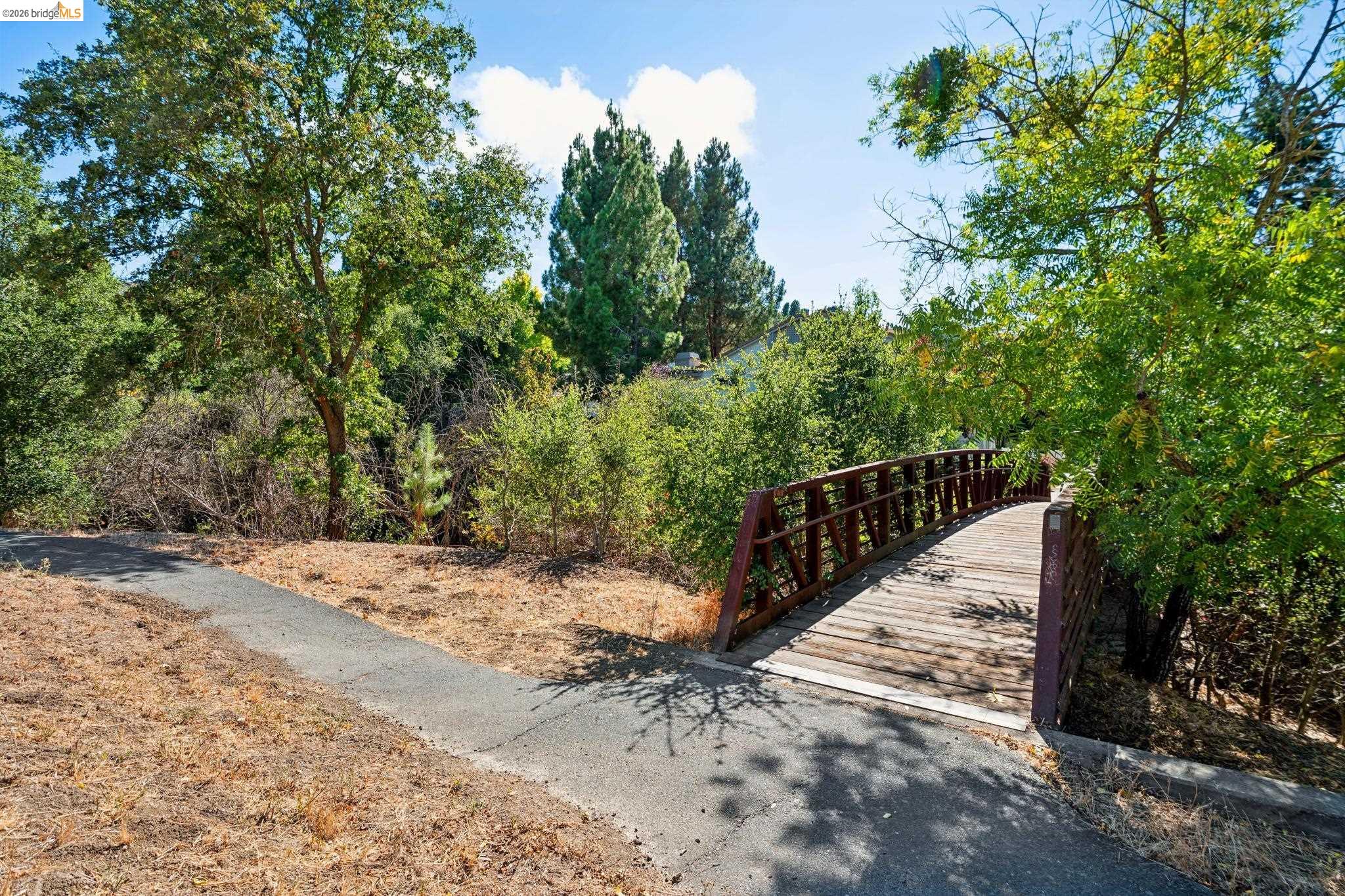 255 Florence Ct, Hercules CA 94547 — photo 34