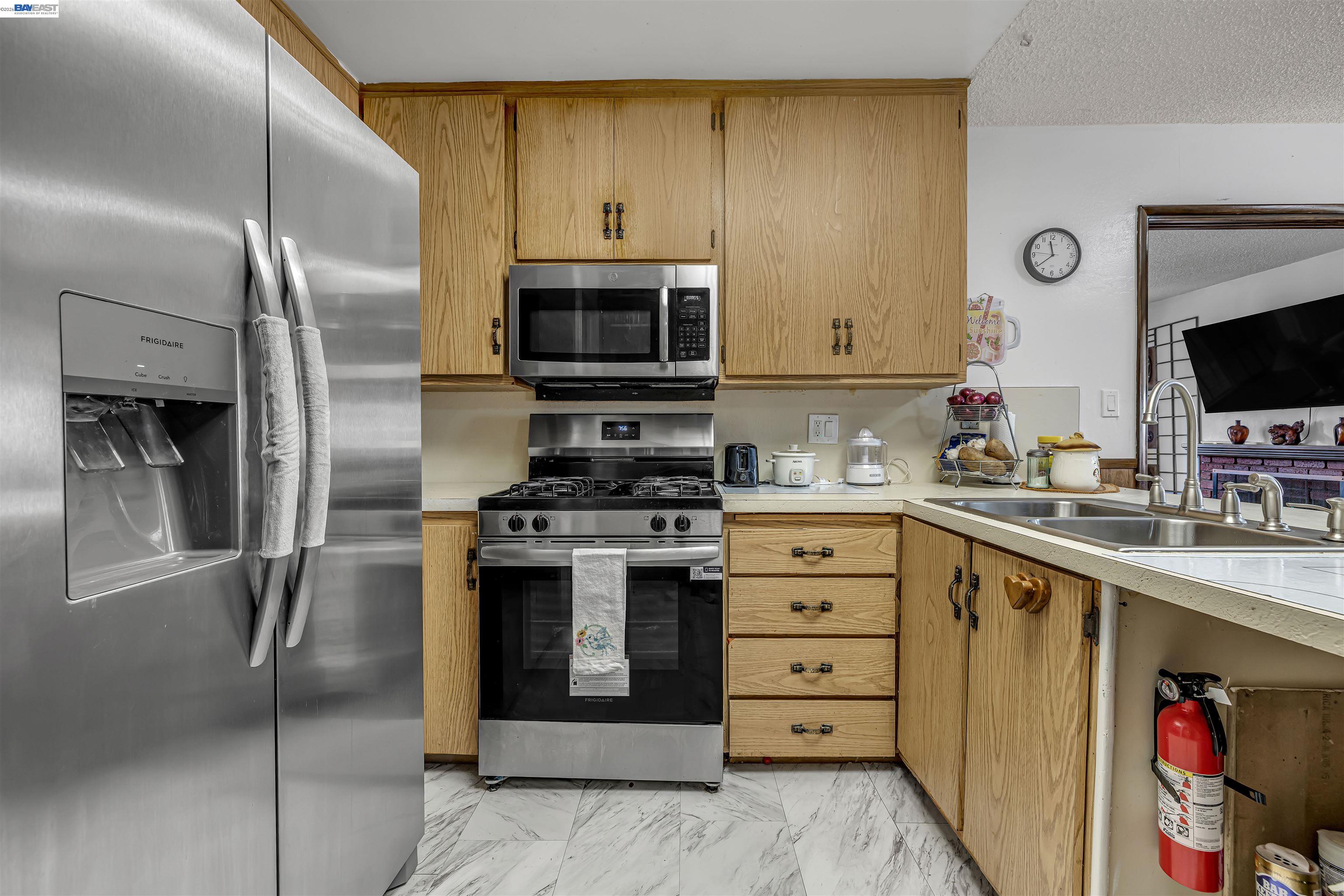 713 Falcon Drive, Vallejo CA 94589 — photo 7