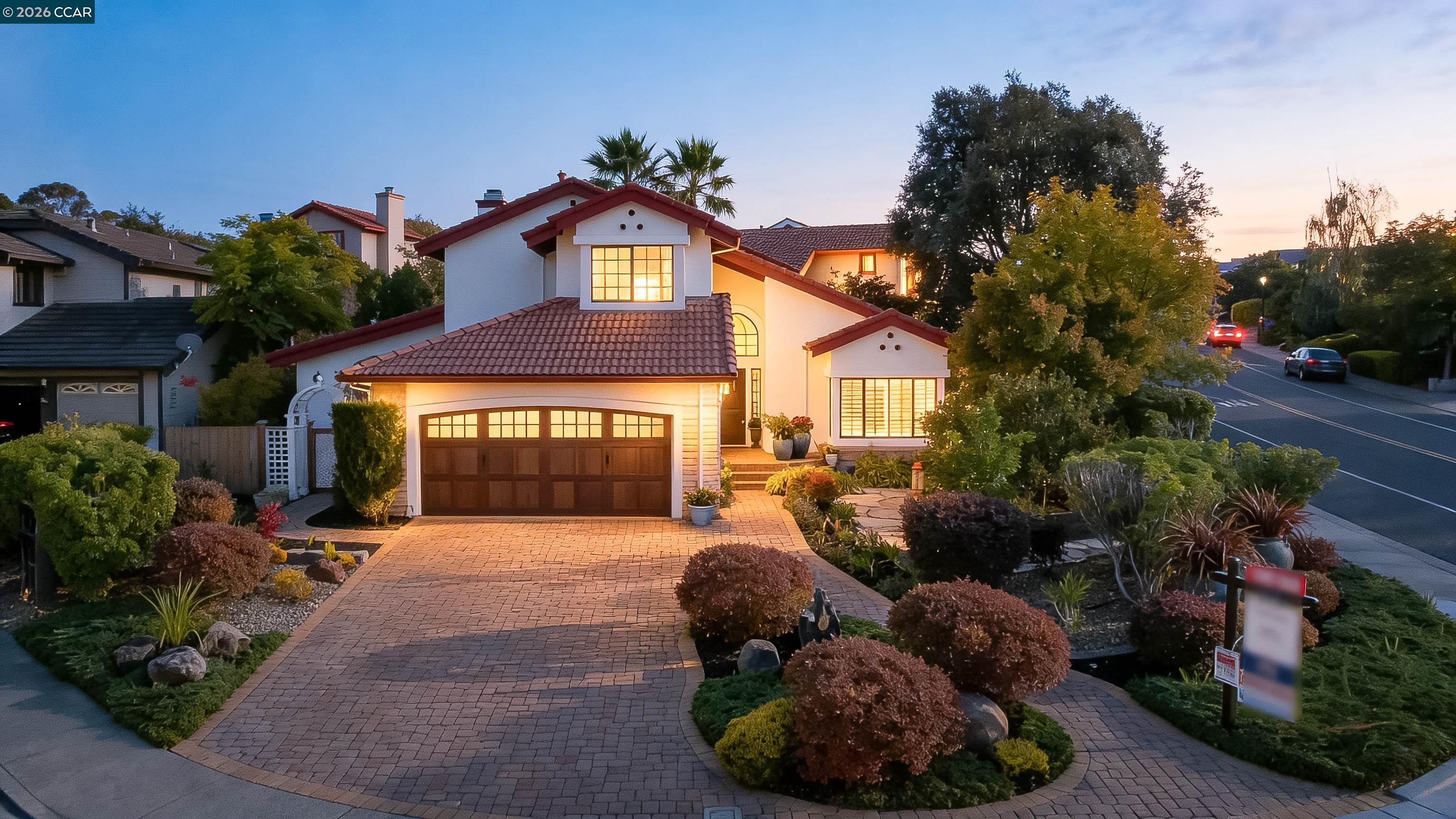 100 Opal Ct