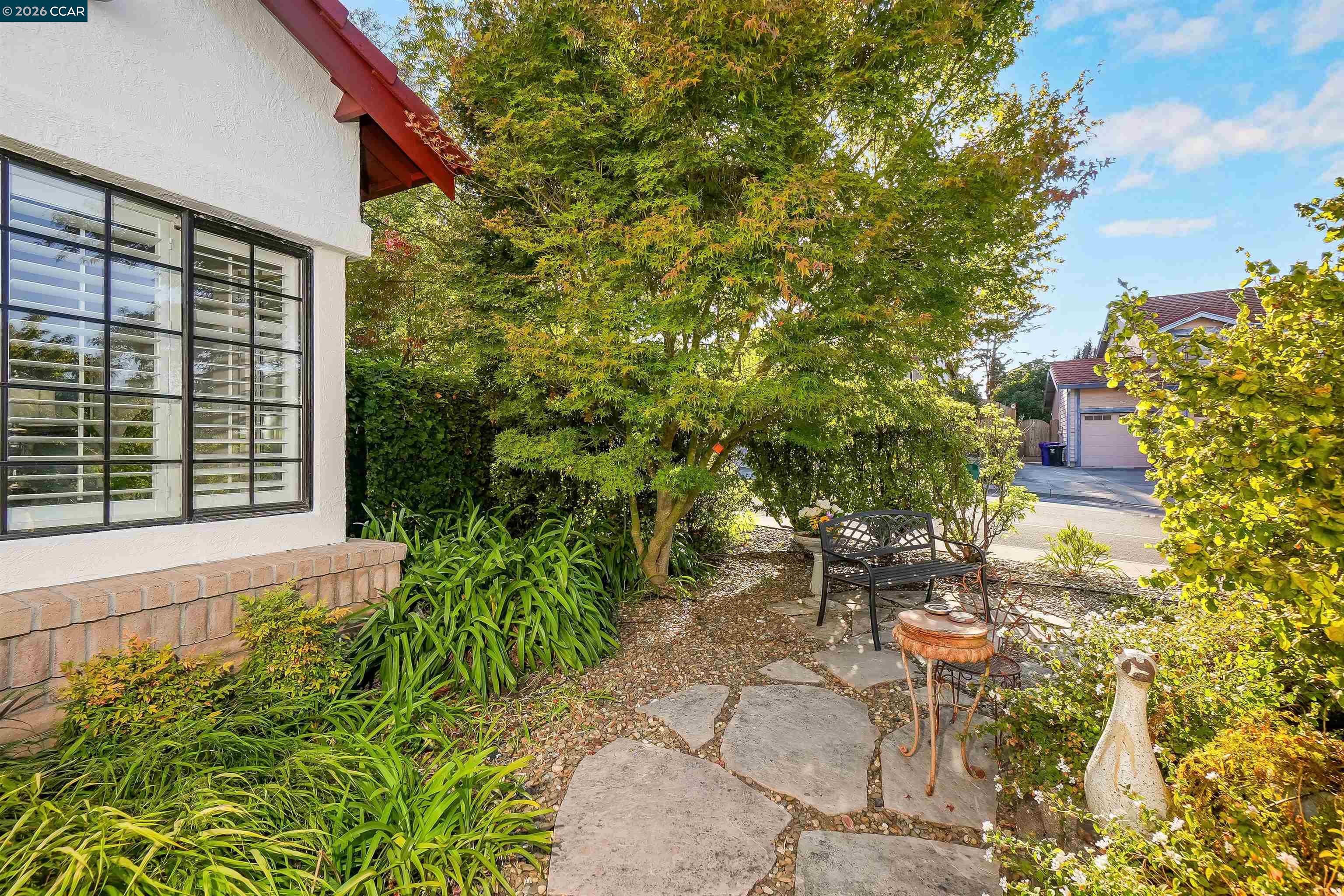100 Opal Ct, Hercules CA 94547 — photo 9