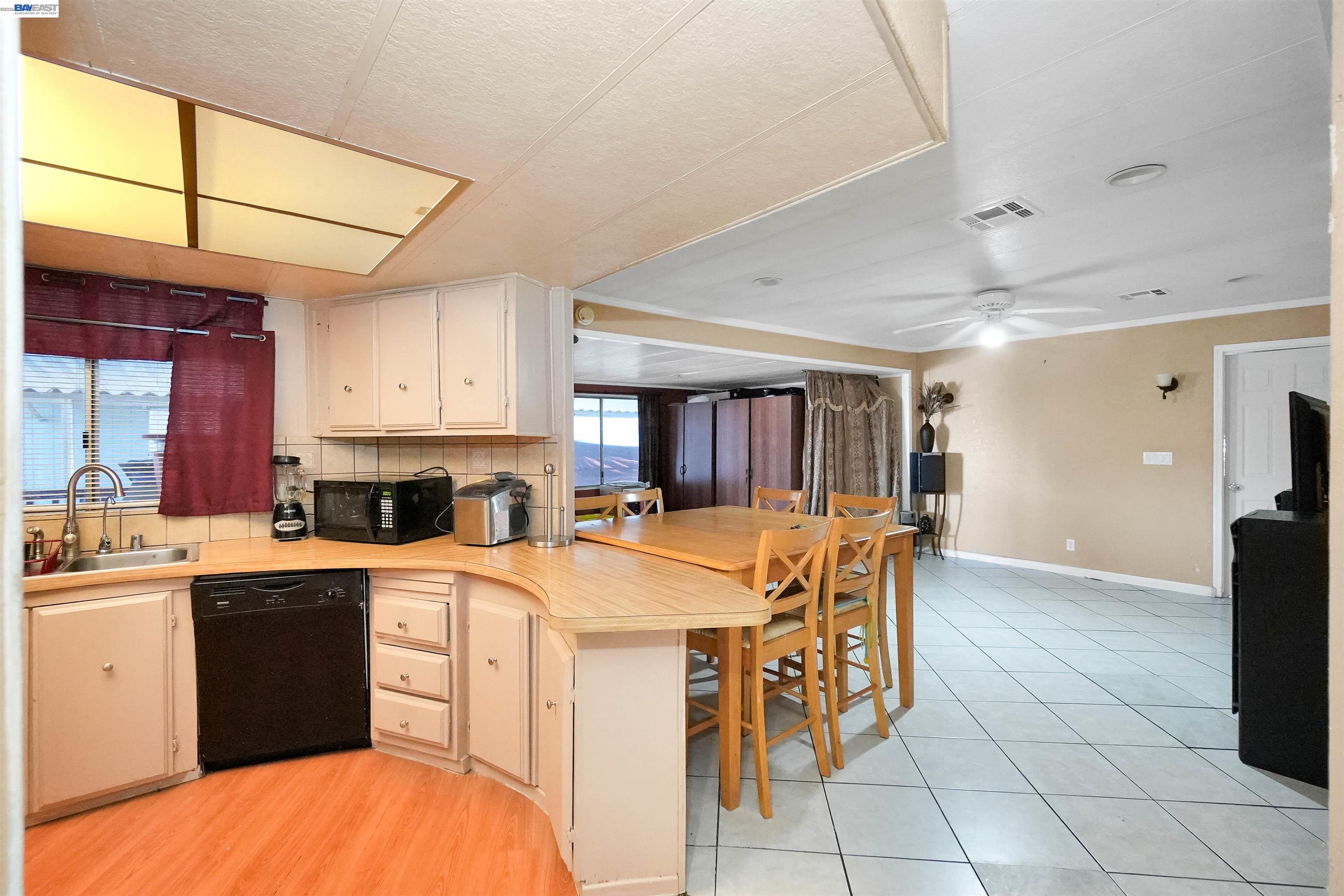 812 W Clover Rd # 22, Tracy CA 95376 — photo 15