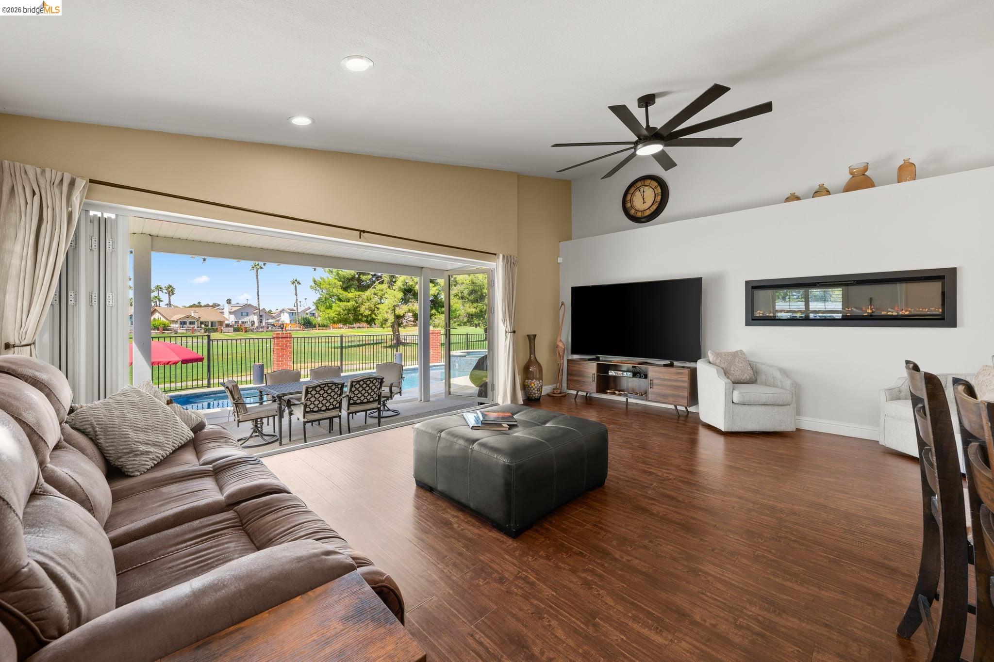 2212 Colonial Ct, Discovery Bay CA 94505 — photo 17