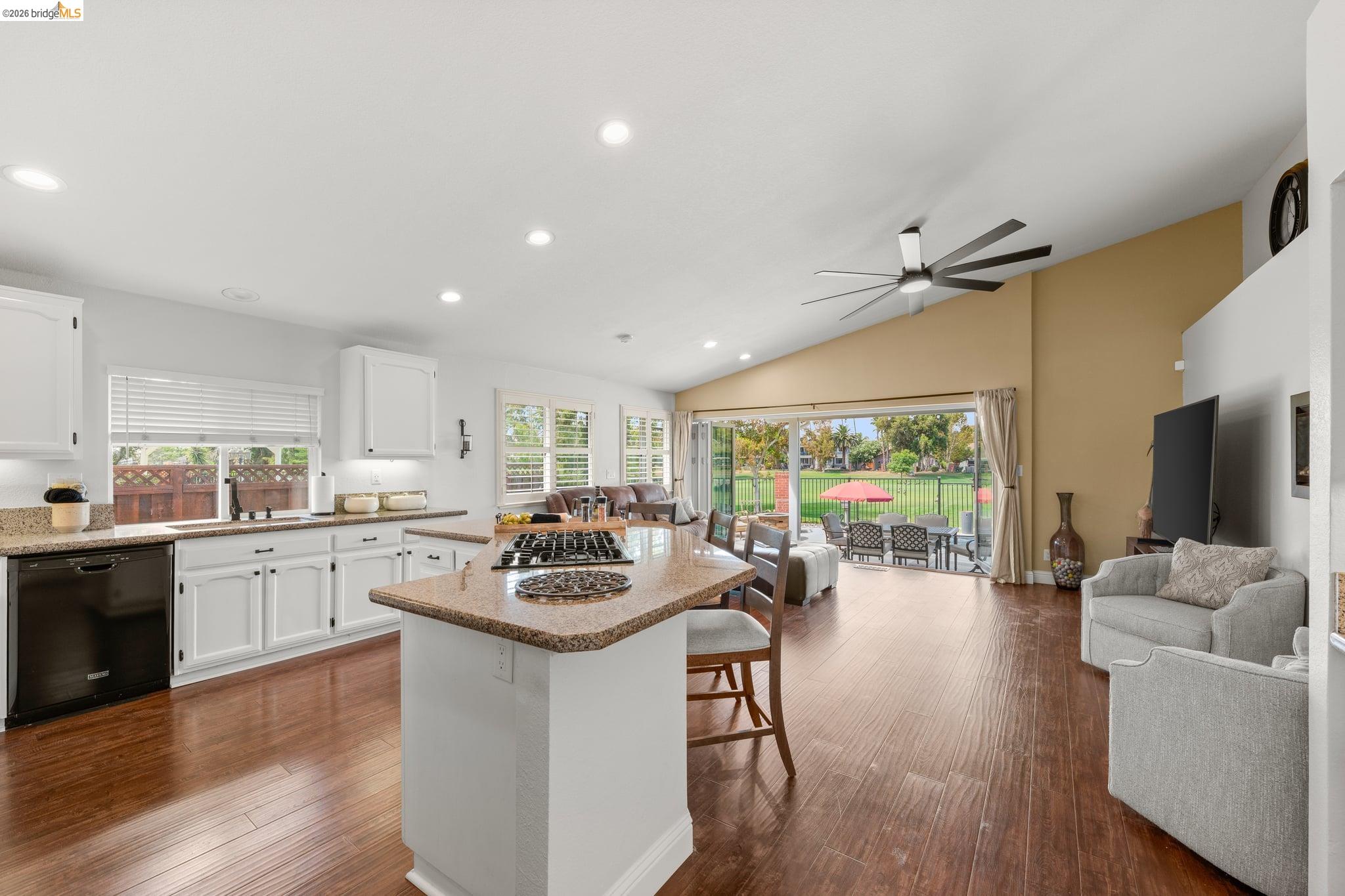 2212 Colonial Ct, Discovery Bay CA 94505 — photo 10