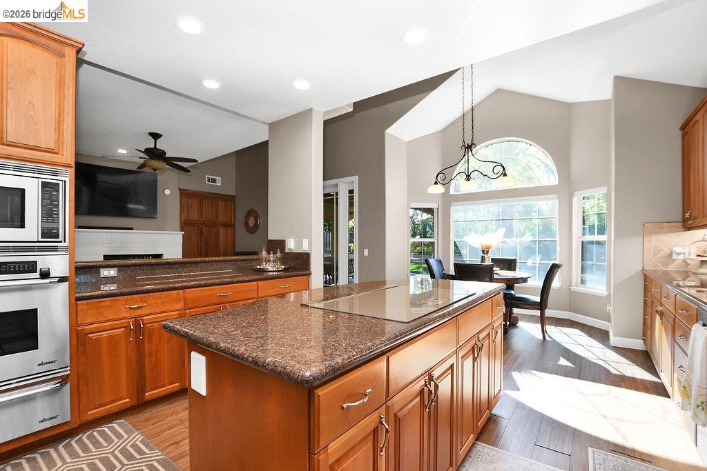 565 Mcintosh Ter, Brentwood CA 94513 — photo 10