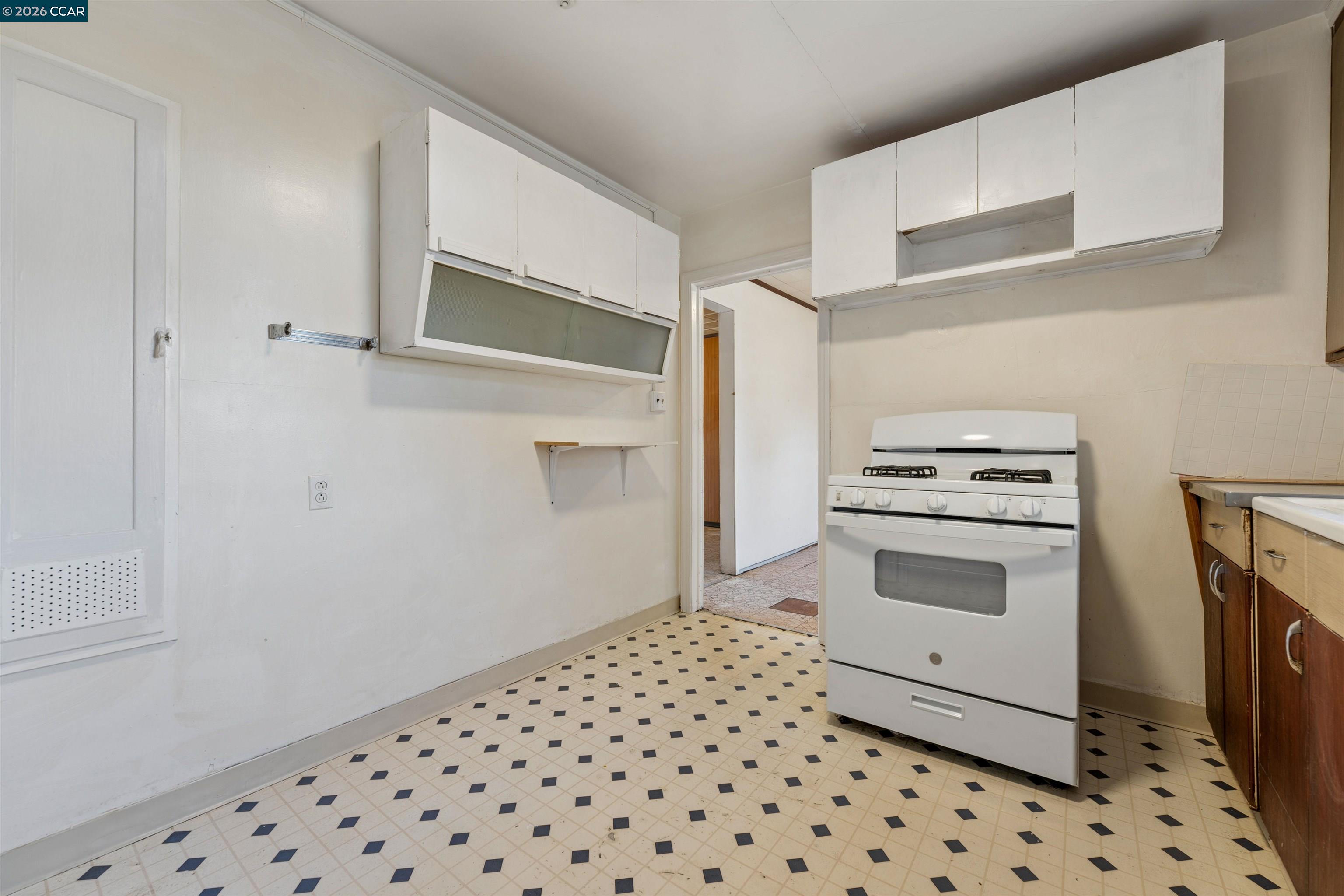 128 Marks Blvd, Pittsburg CA 94565 — photo 10