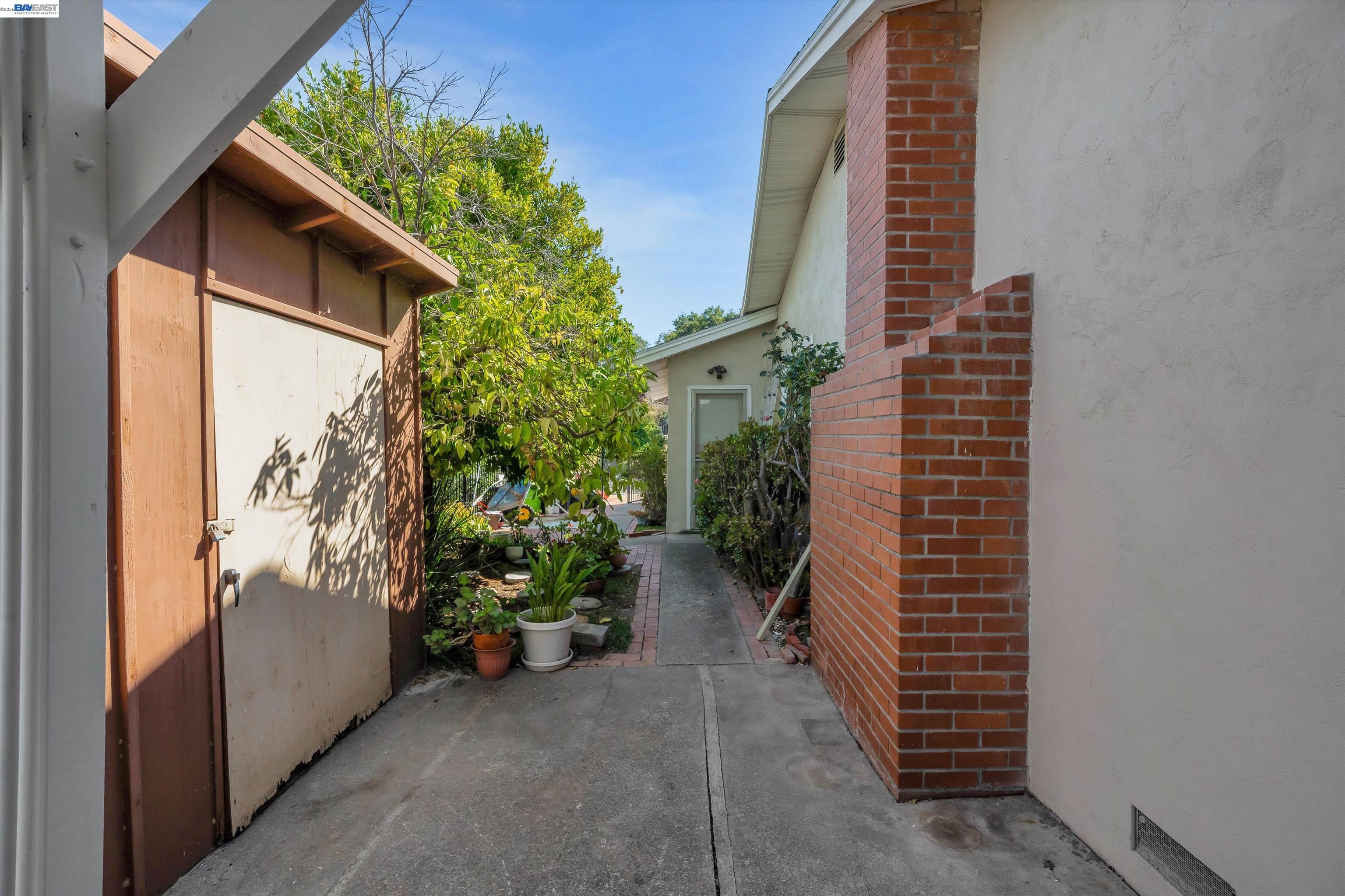 327 Kingston Ave, Martinez CA 94553 — photo 29