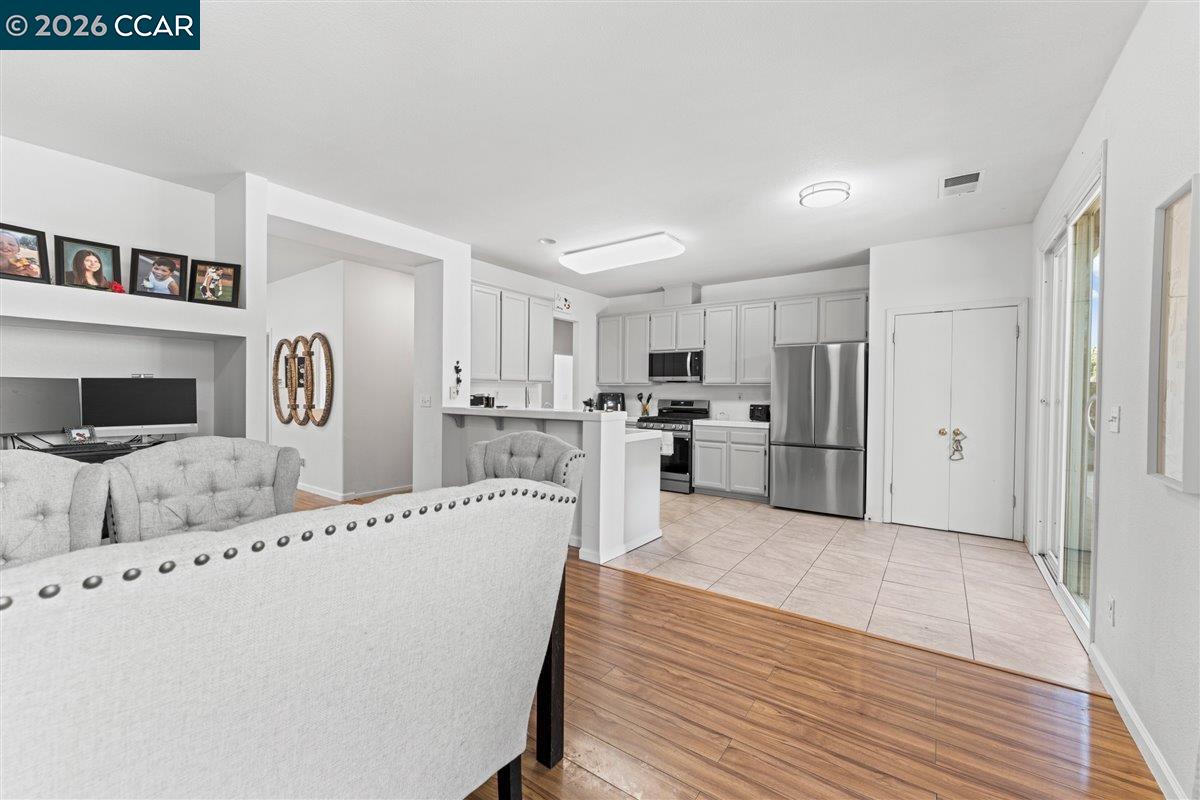 563 Silver Saddle Dr, Pittsburg CA 94565 — photo 13