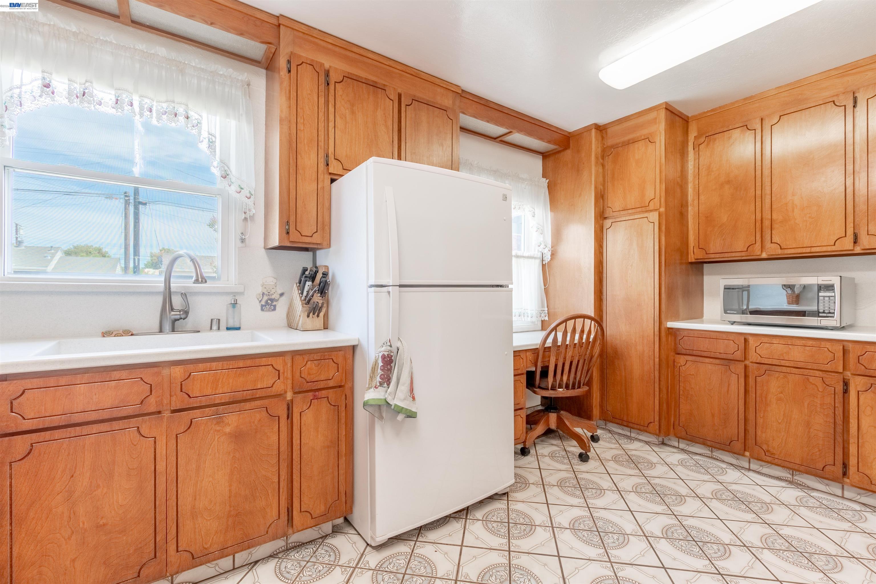 15209 Farnsworth St, San Leandro CA 94579 — photo 10