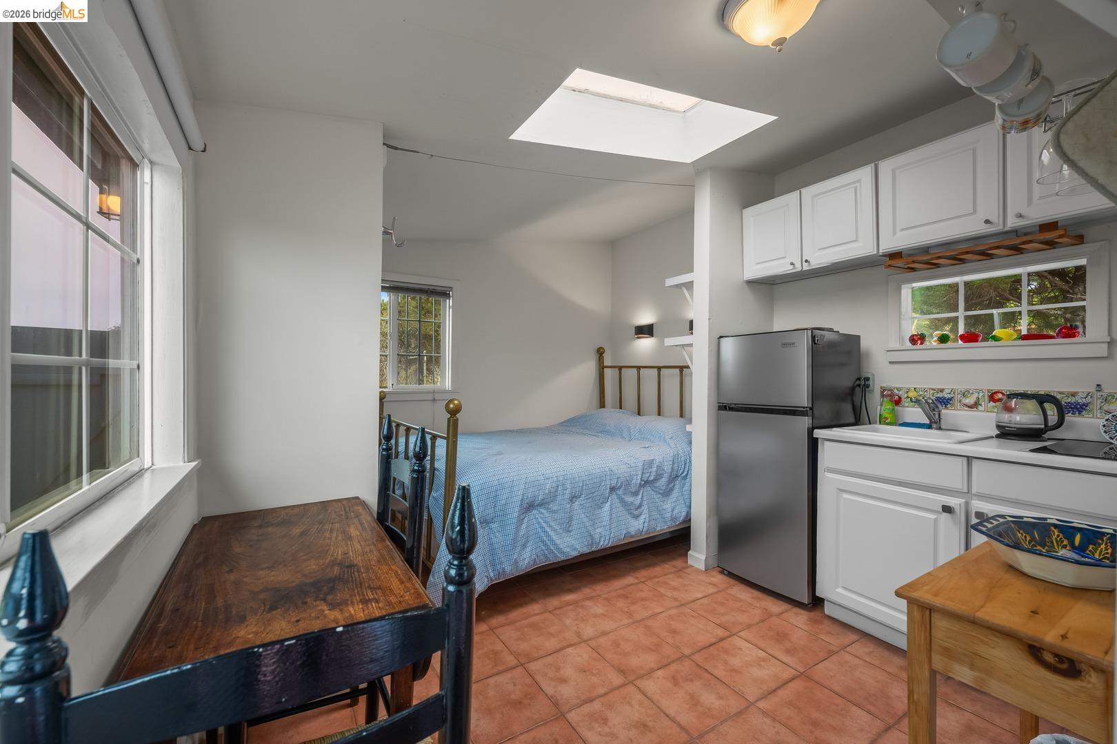 2000 Clinton AVE, Alameda CA 94501 — photo 15