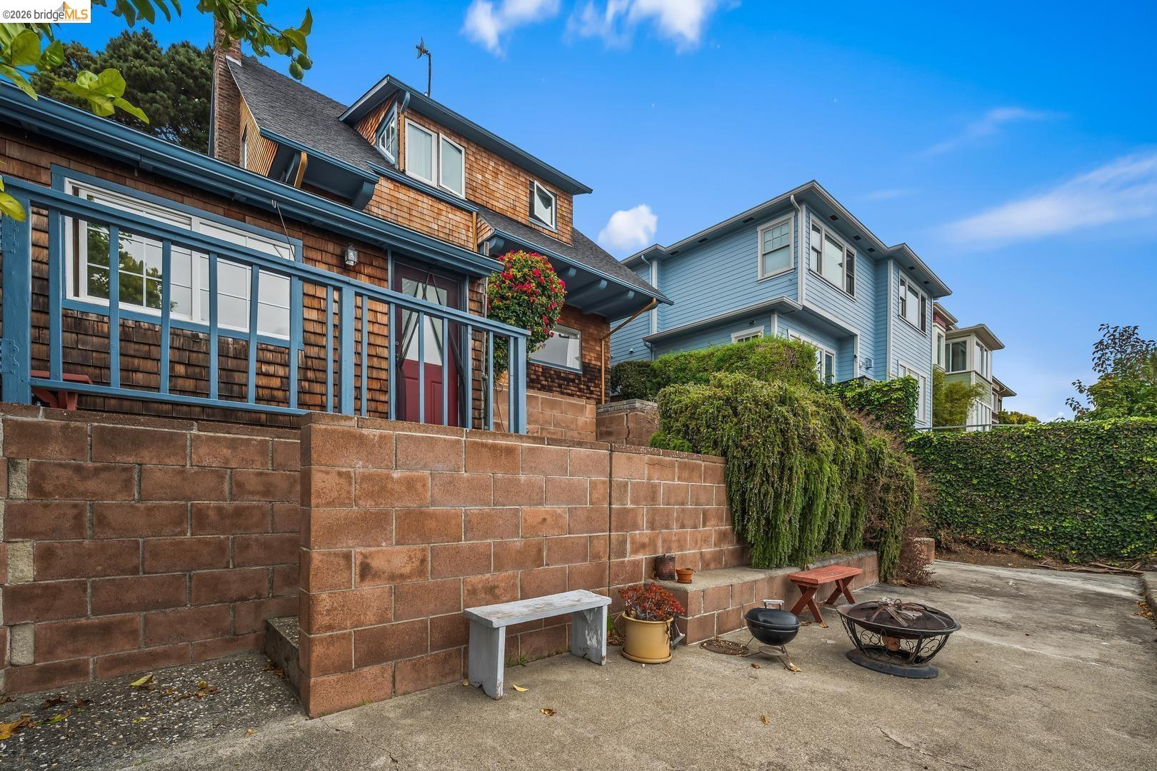 2000 Clinton AVE, Alameda CA 94501 — photo 25