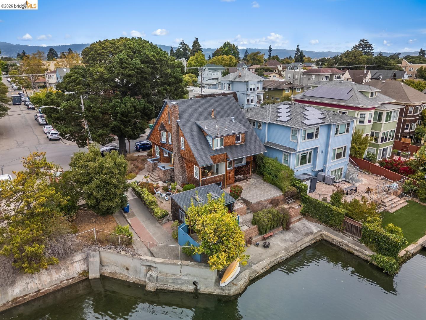 2000 Clinton AVE, Alameda CA 94501 — photo 26