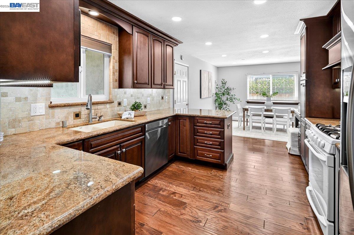 961 Essex St, Livermore CA 94550 — photo 11