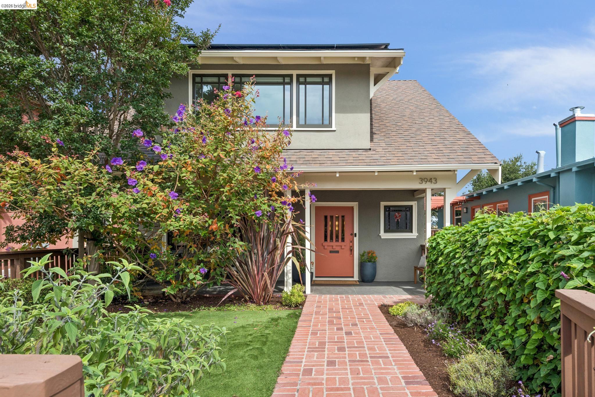 3943 Park Blvd, Oakland