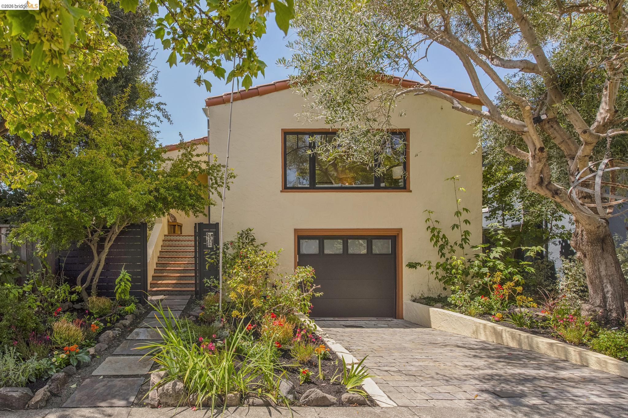 1322 Stannage Ave, Berkeley