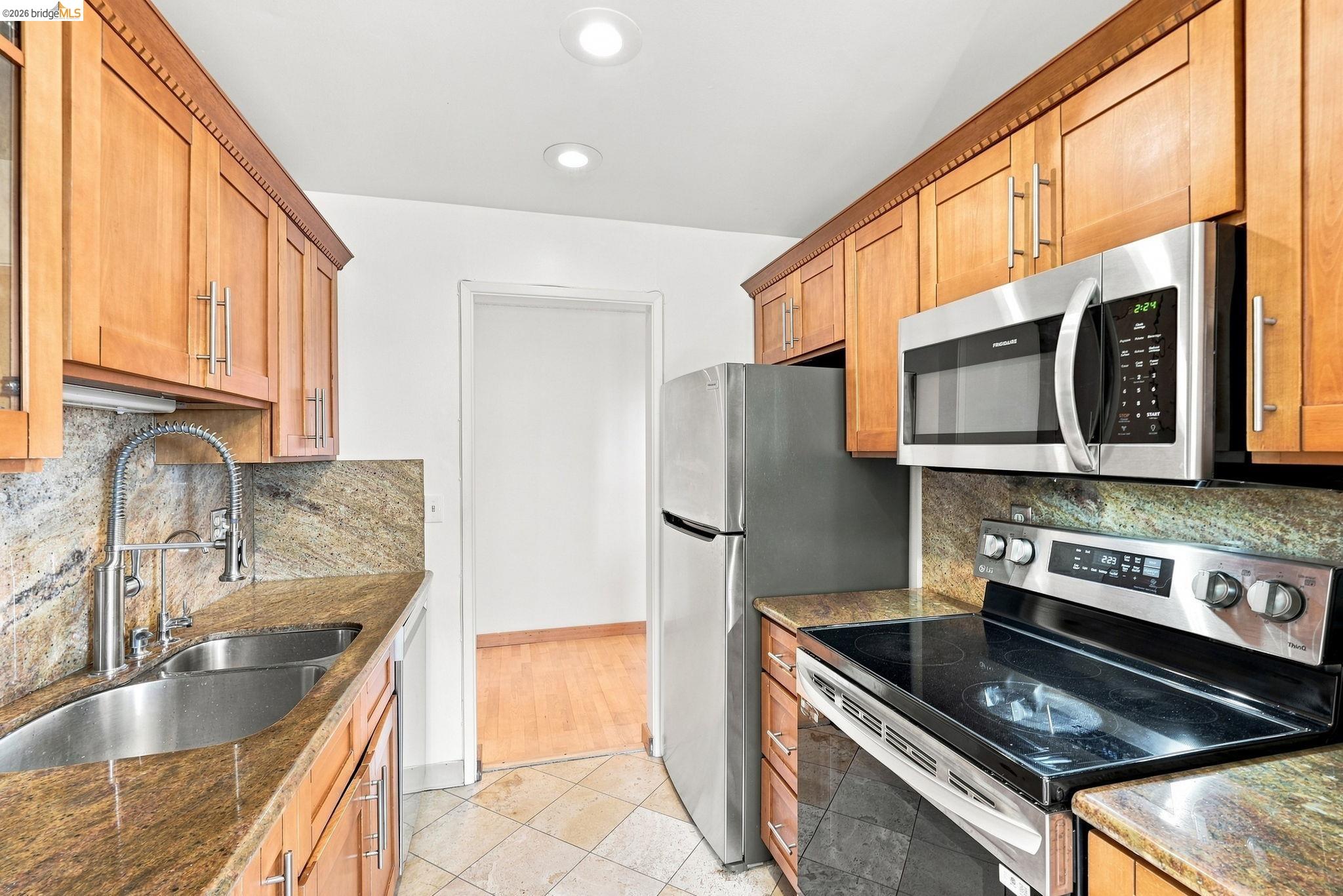 3 Commodore # 158, Emeryville CA 94608 — photo 17