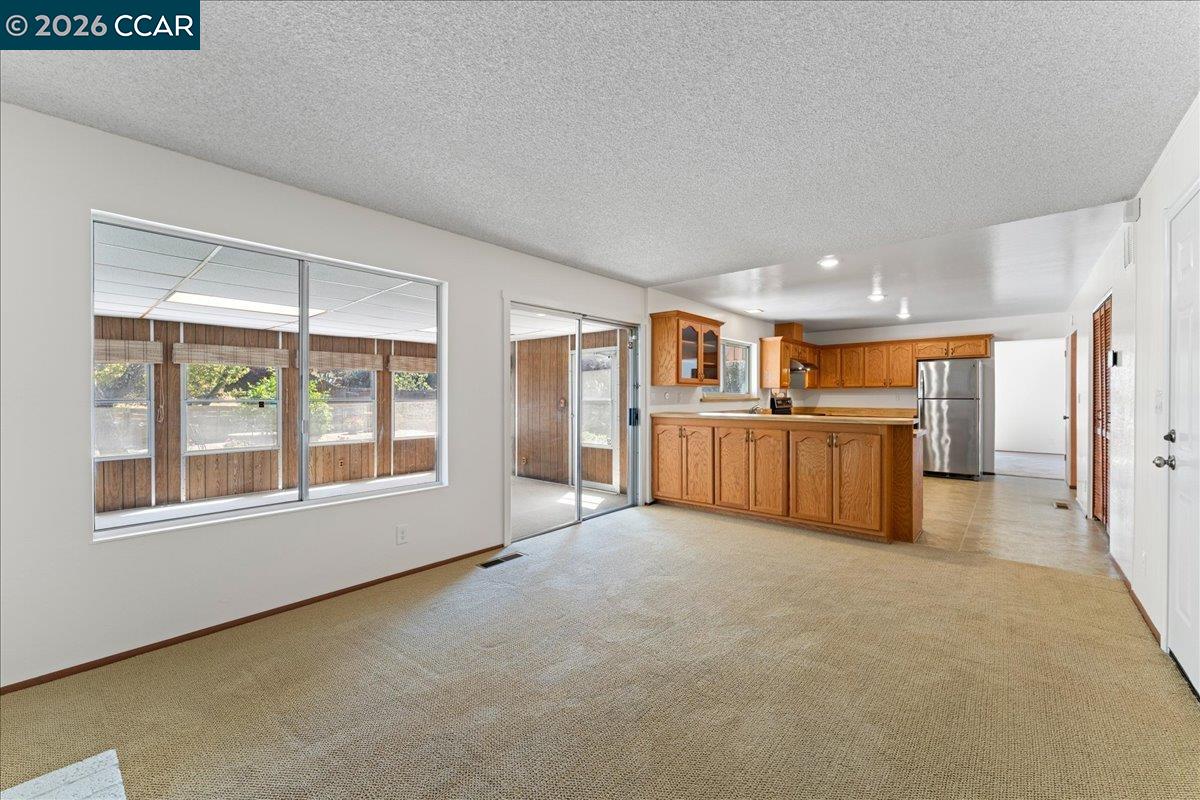 124 Chestnut Dr, Hercules CA 94547 — photo 15