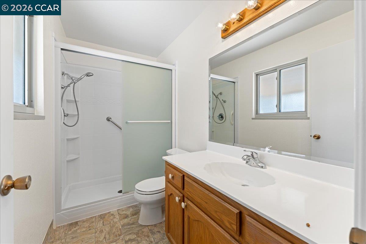124 Chestnut Dr, Hercules CA 94547 — photo 26
